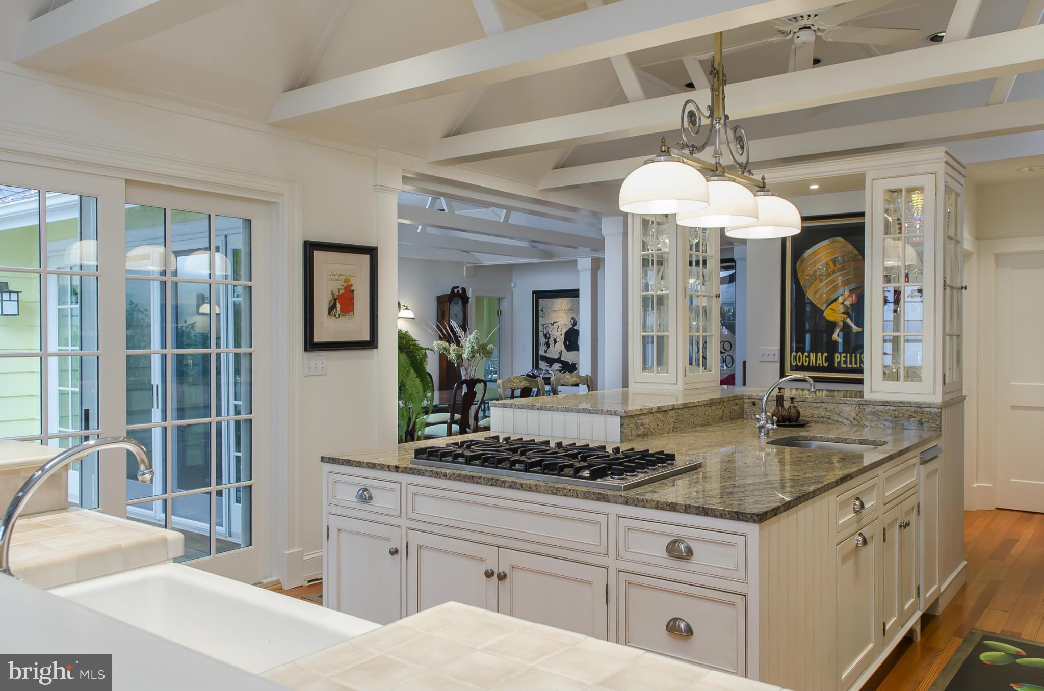 WILD ROSE SHORES - Residential