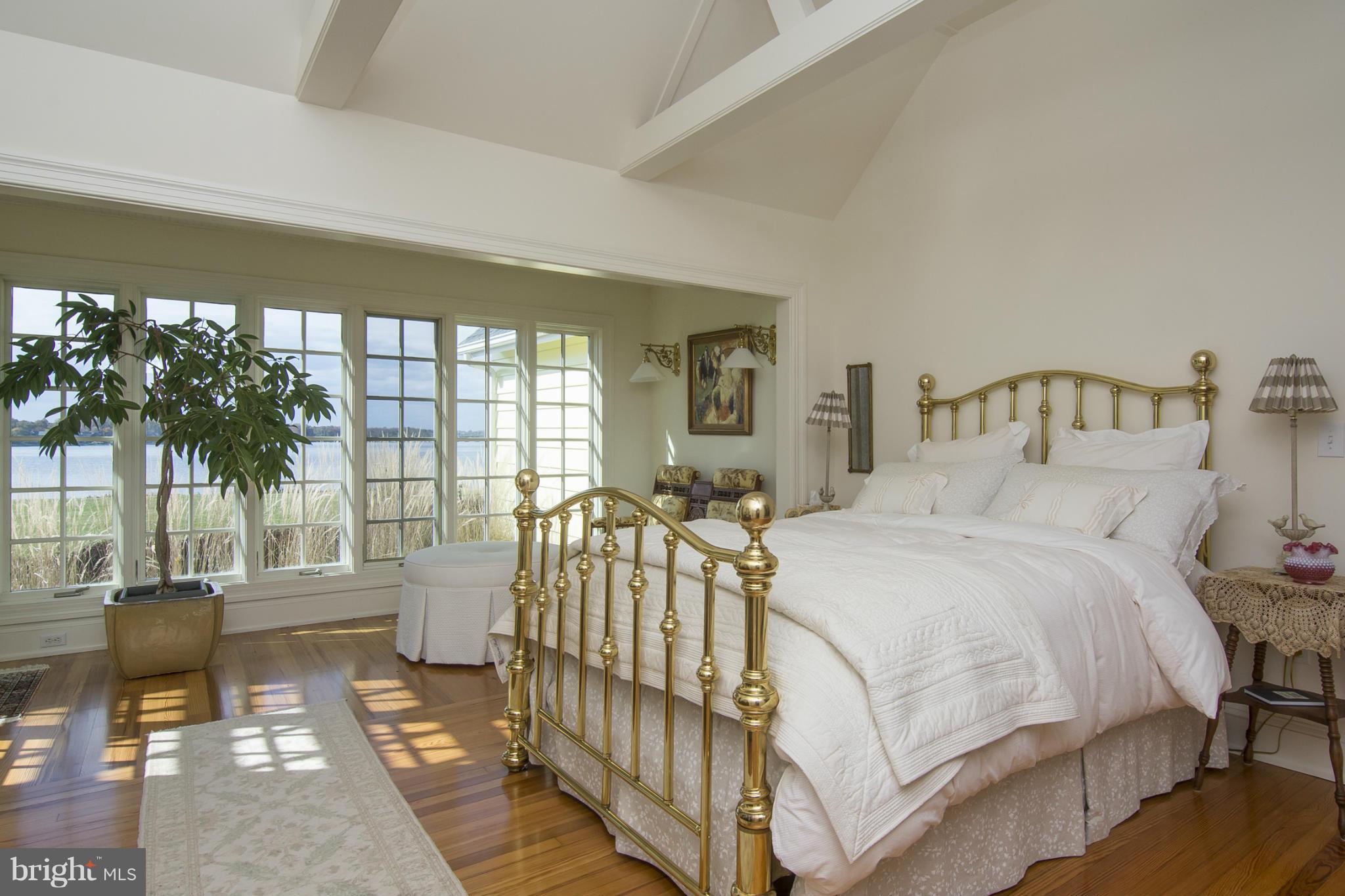 WILD ROSE SHORES - Residential