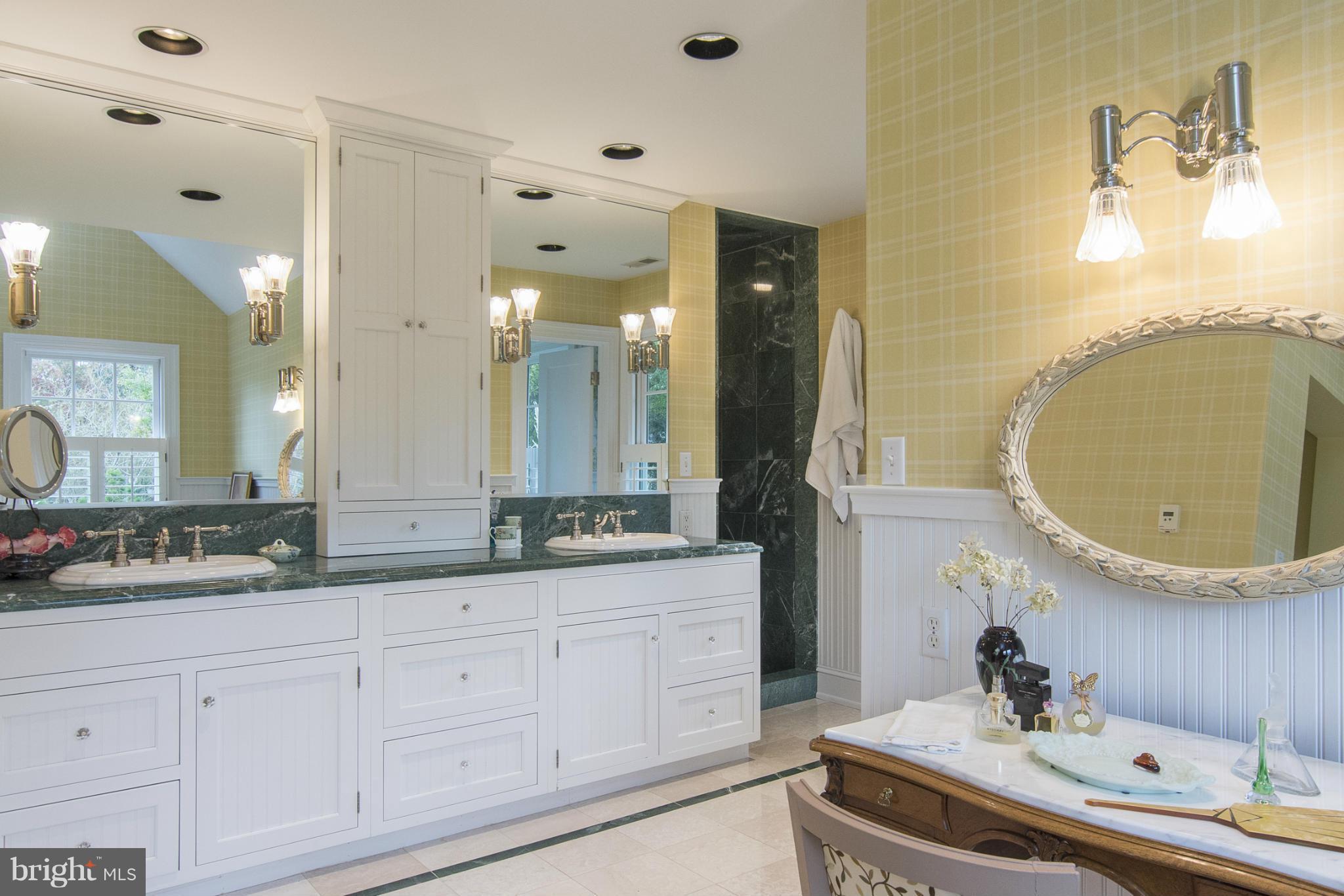 WILD ROSE SHORES - Residential