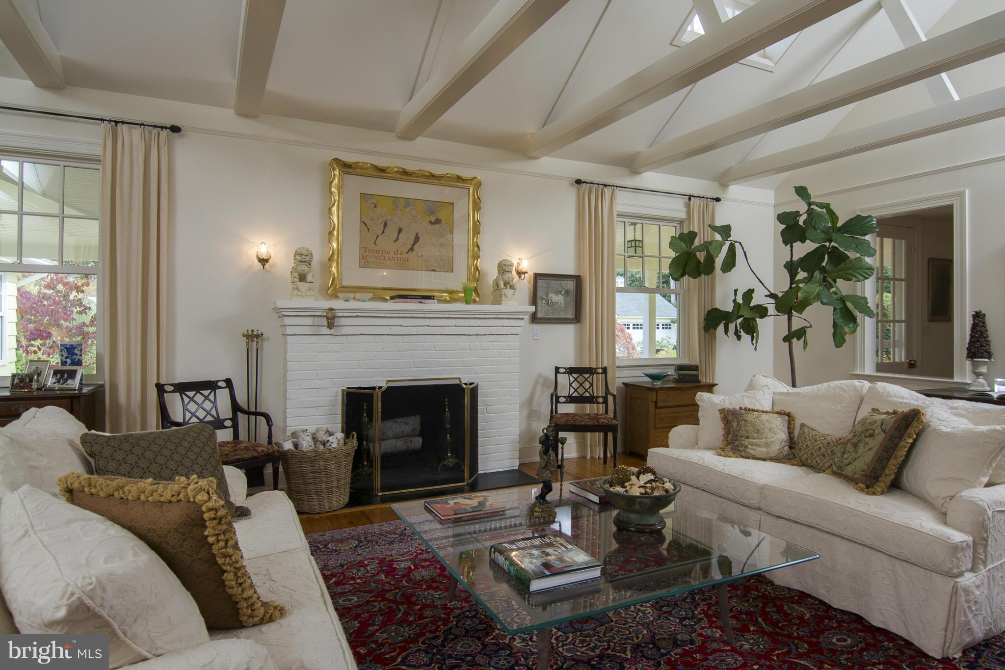 WILD ROSE SHORES - Residential