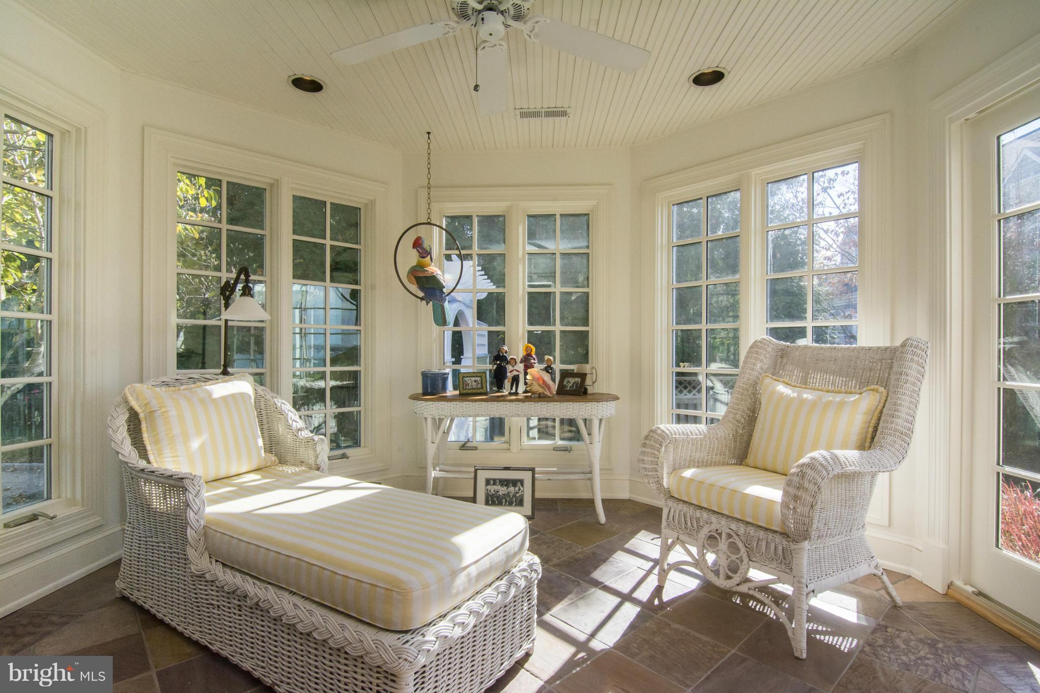 WILD ROSE SHORES - Residential