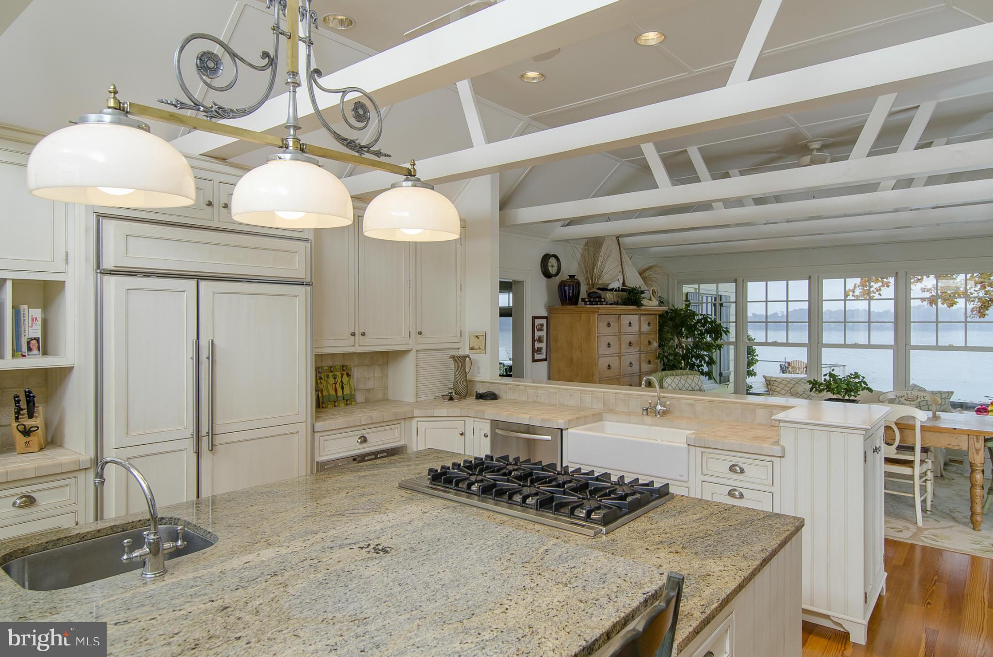 WILD ROSE SHORES - Residential