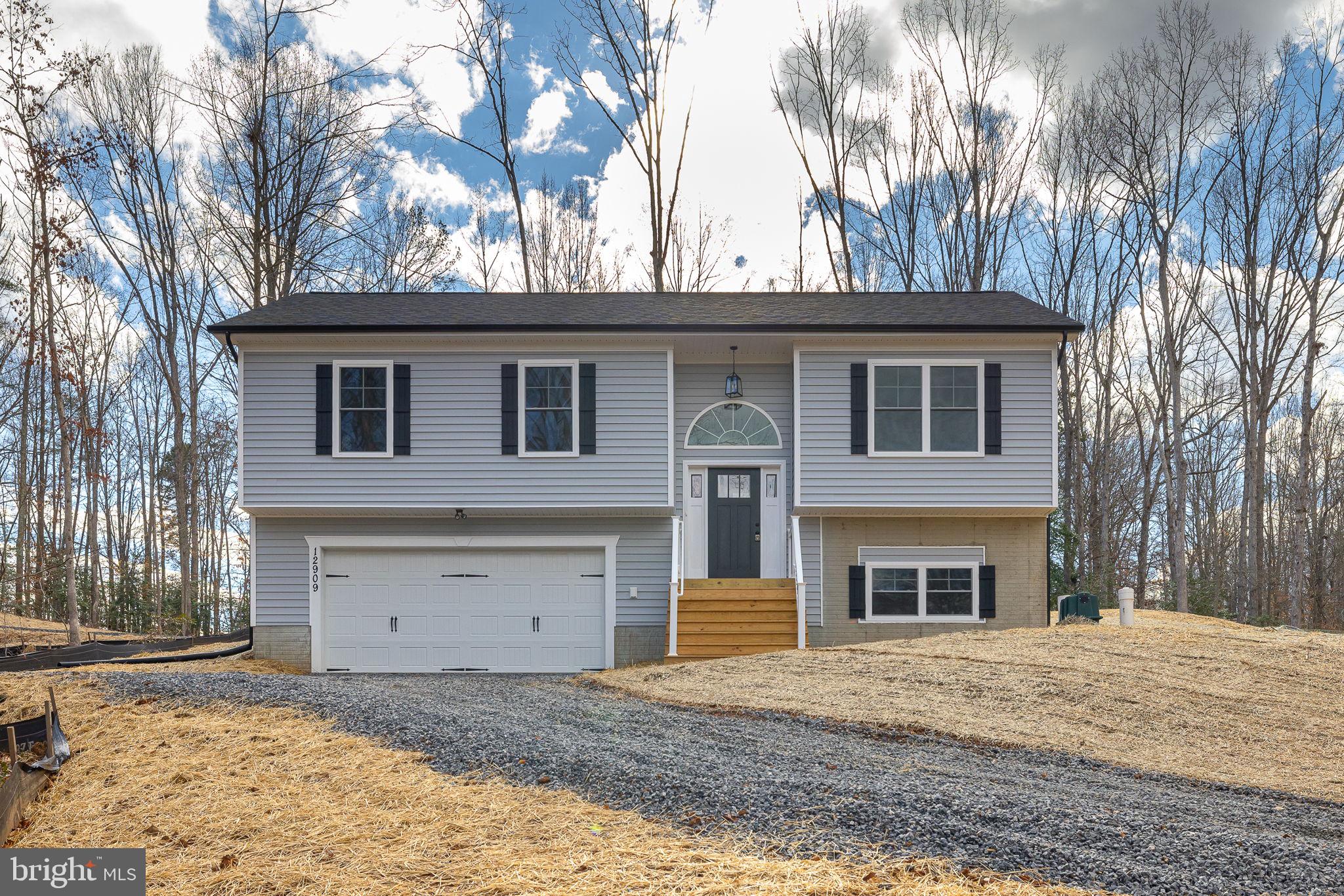 LAKE WILDERNESS - Residential