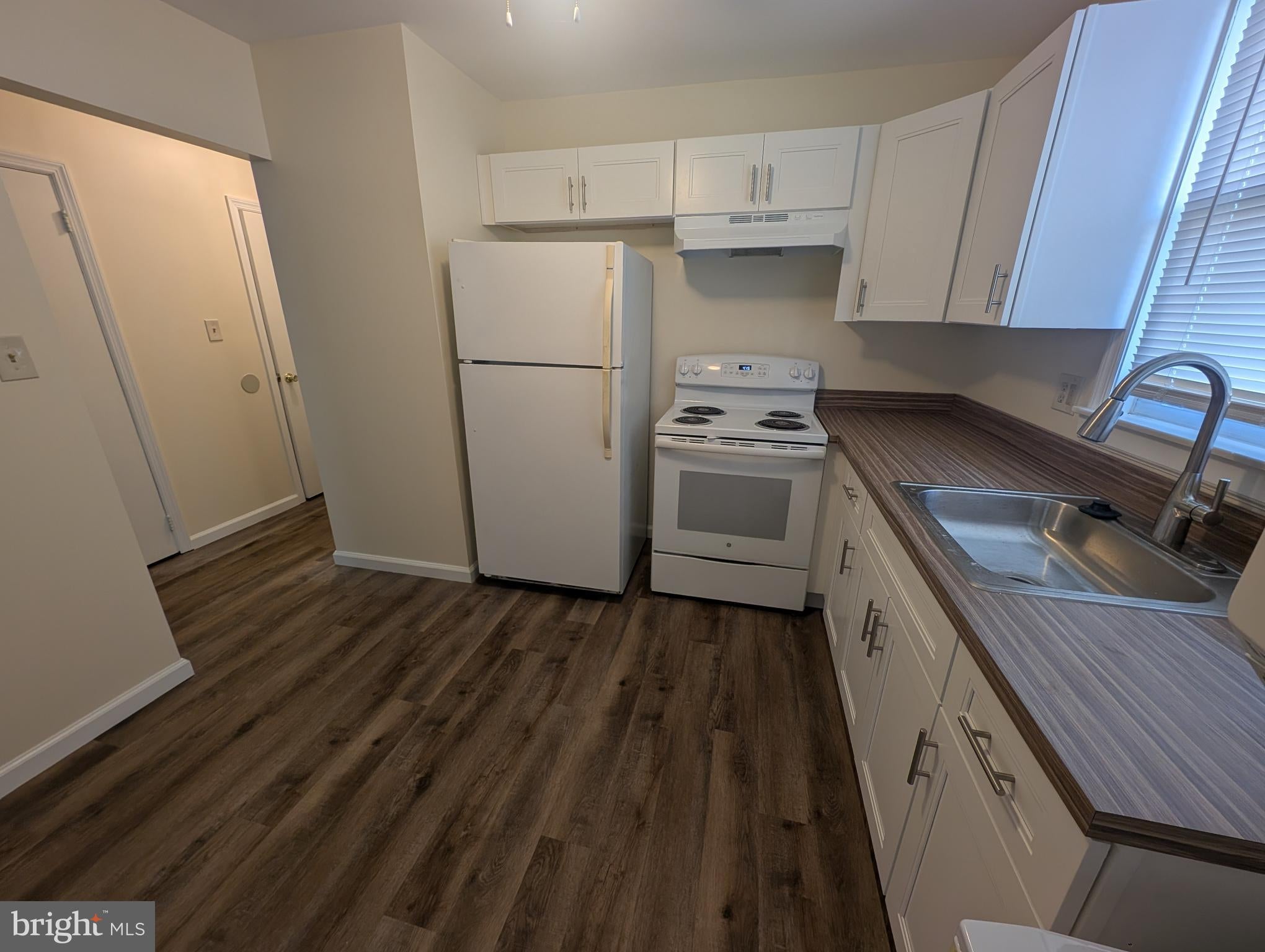 12 FLORENCE TOLLGATE 4
