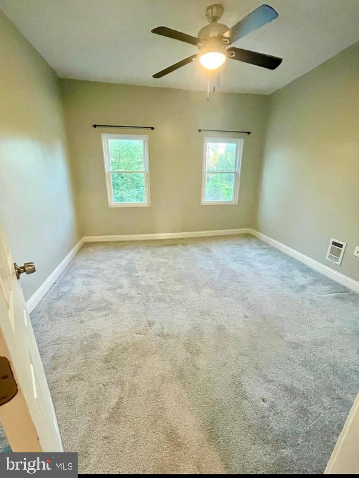 GREEKTOWN - Residential Lease