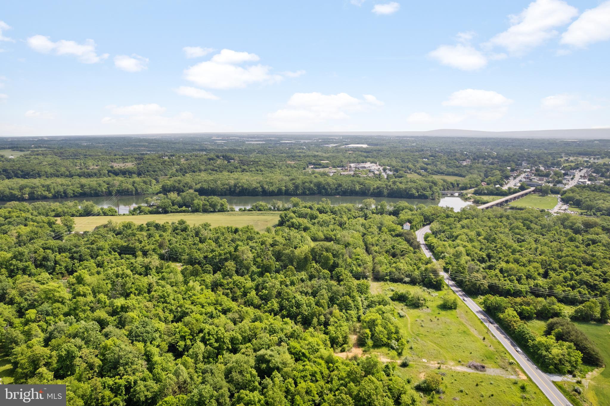 RIVER HILLS - Residential