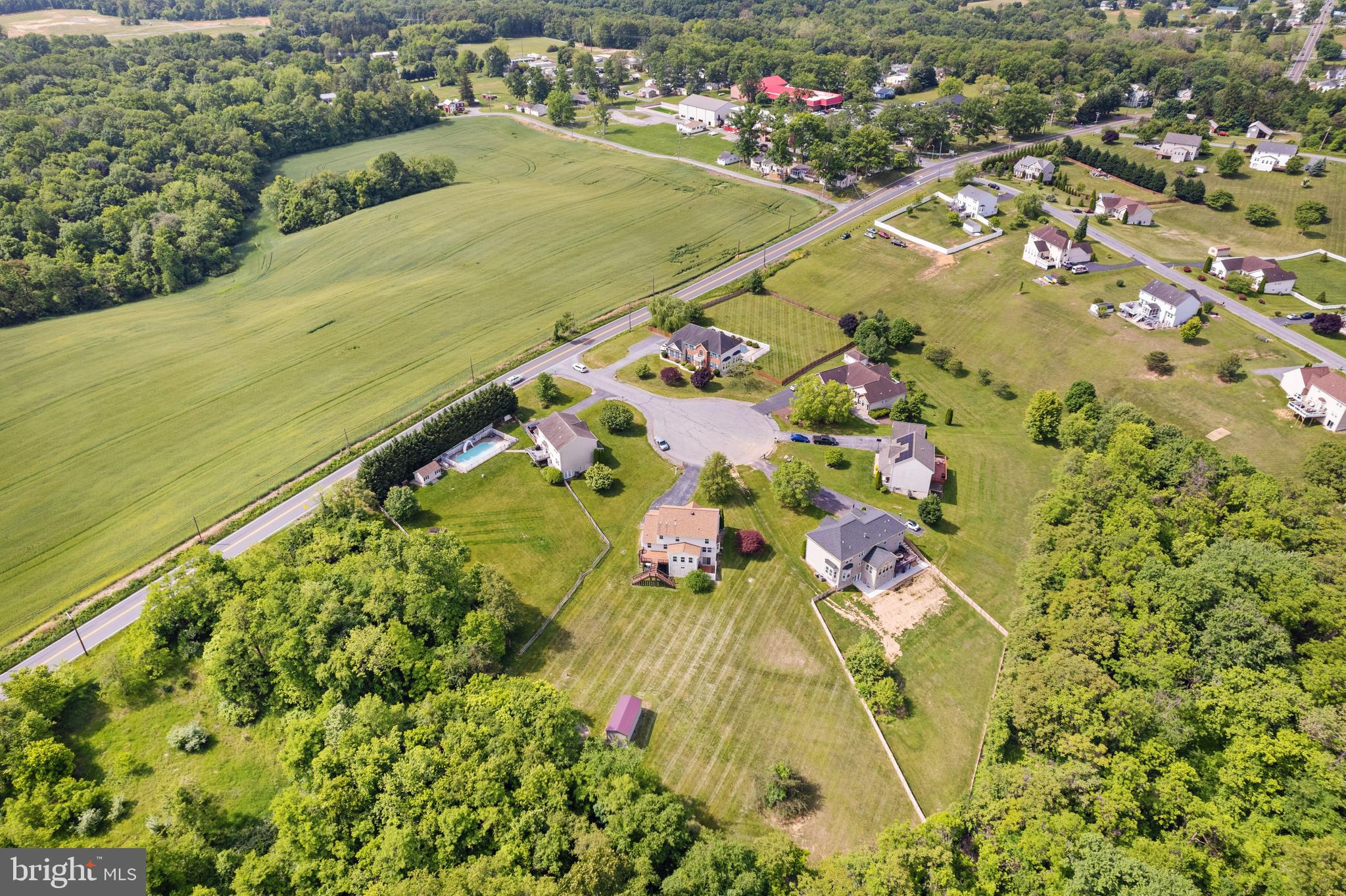 RIVER HILLS - Residential