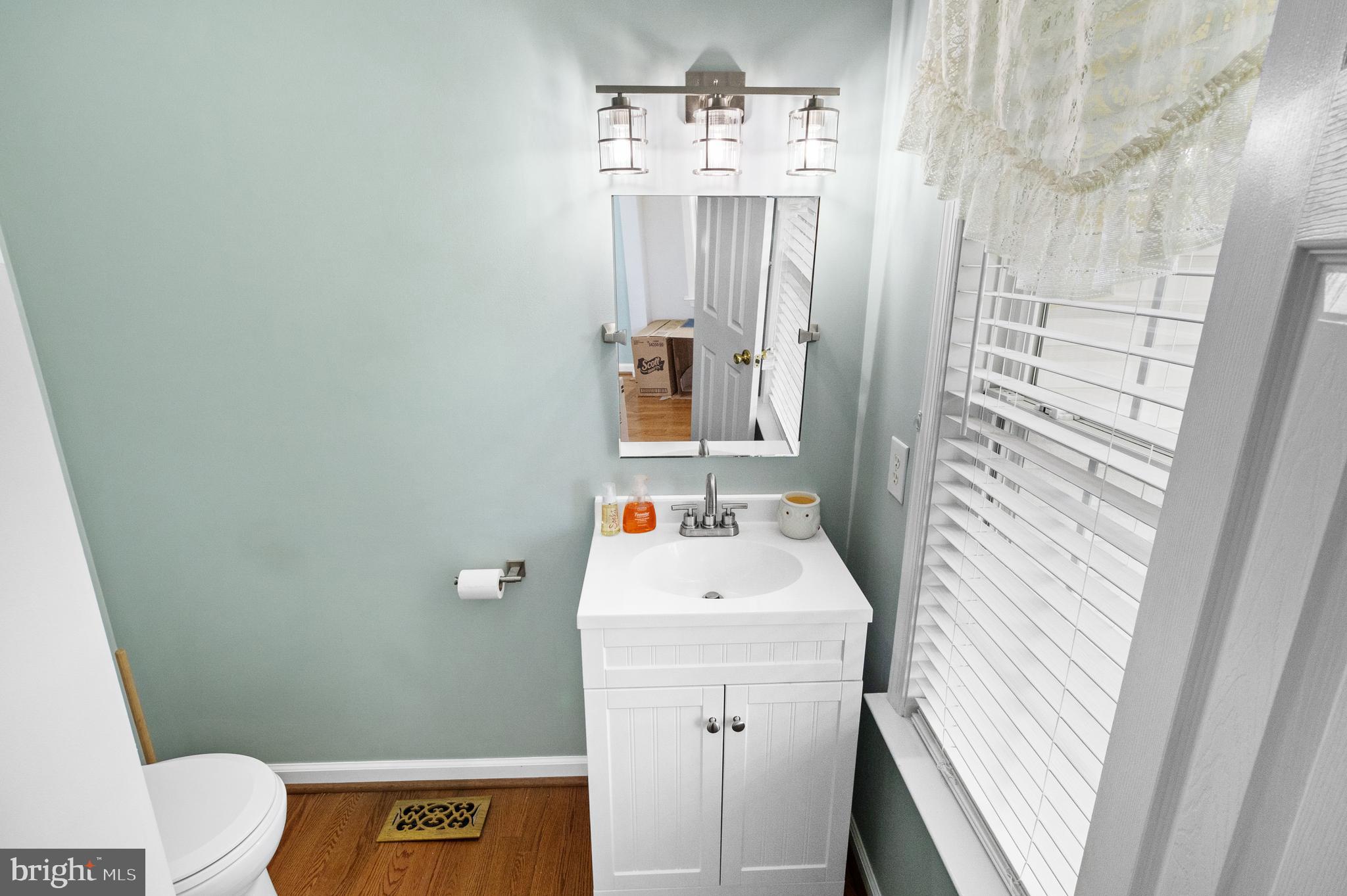 RIVER HILLS - Residential