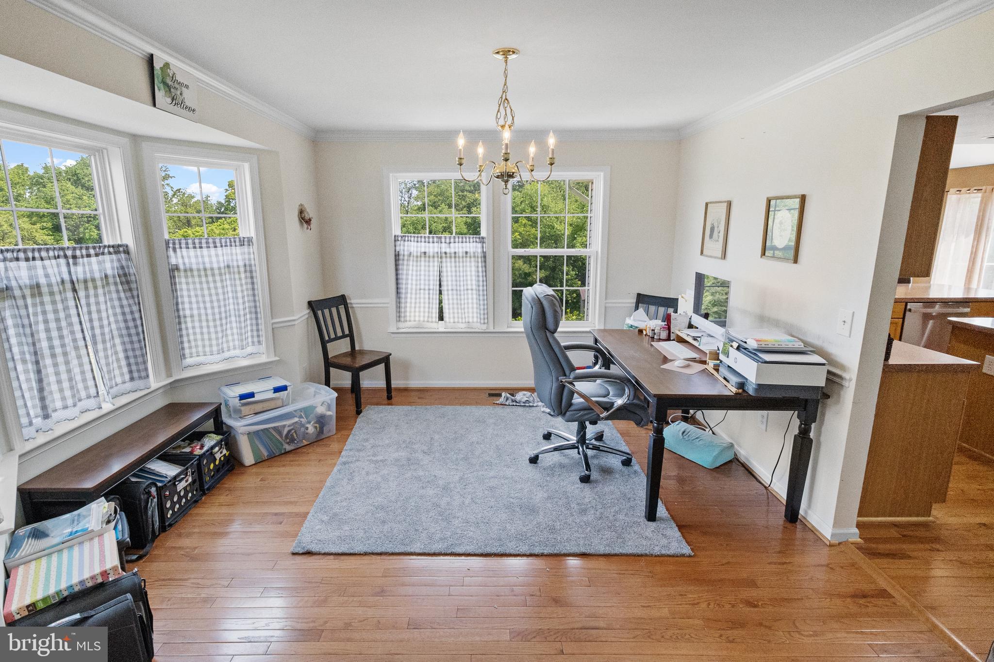 RIVER HILLS - Residential