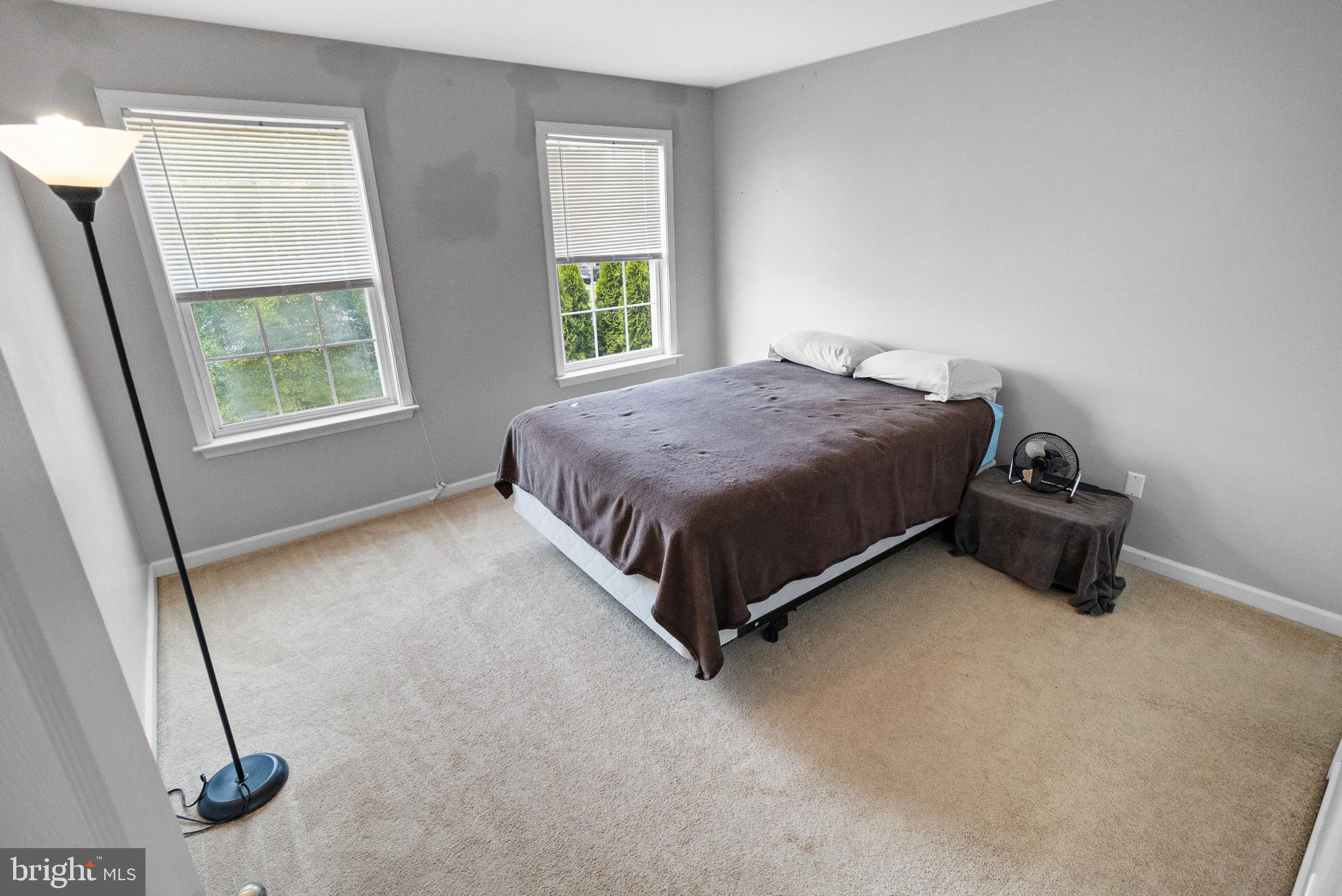 RIVER HILLS - Residential