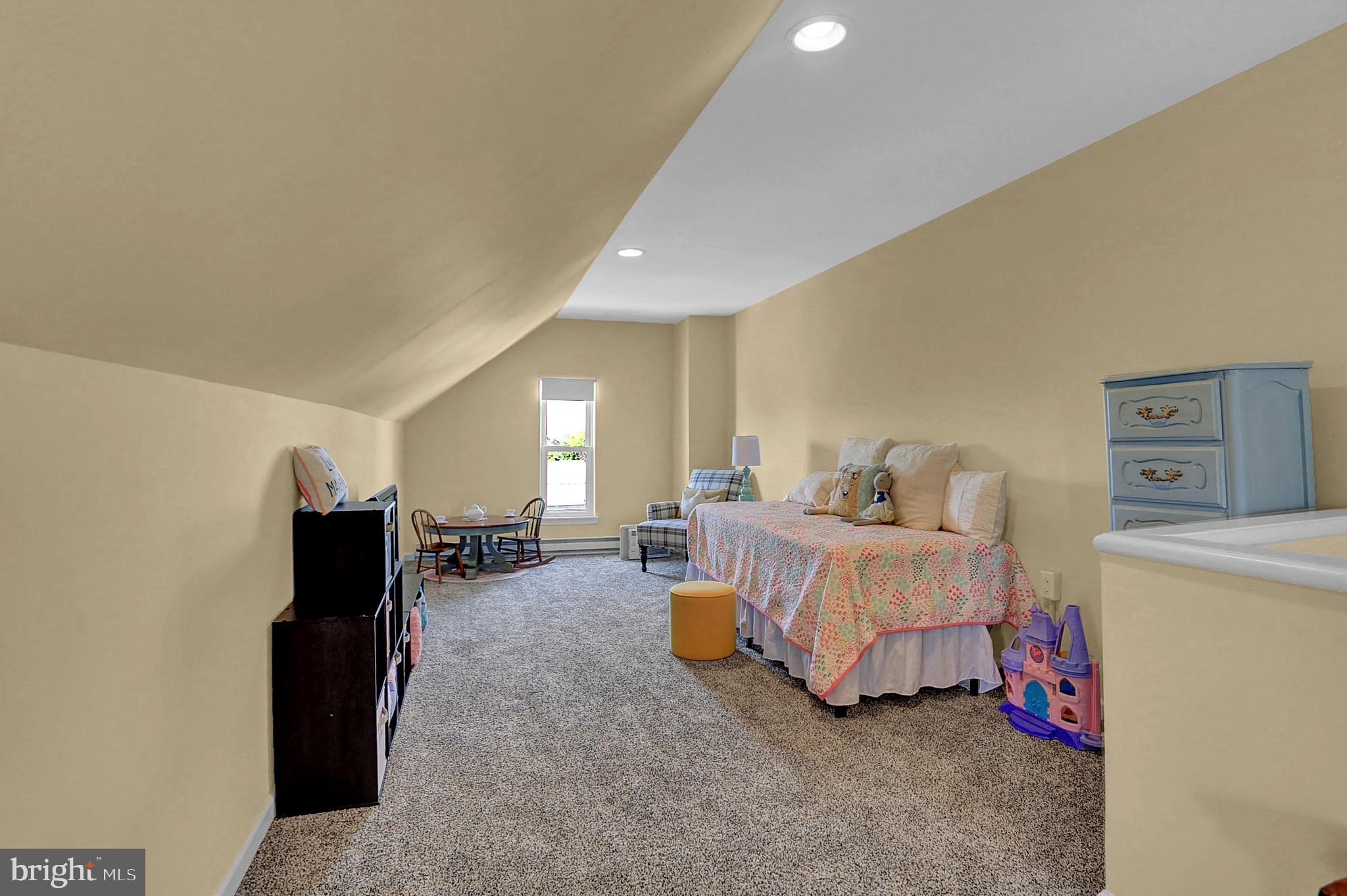 HAGERSTOWN - Residential