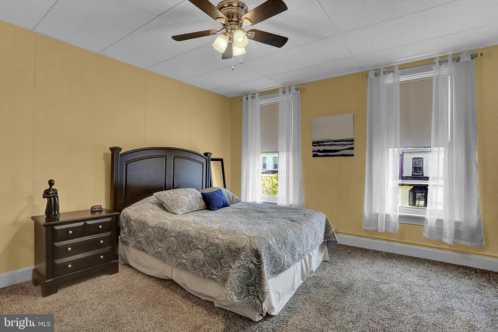 HAGERSTOWN - Residential