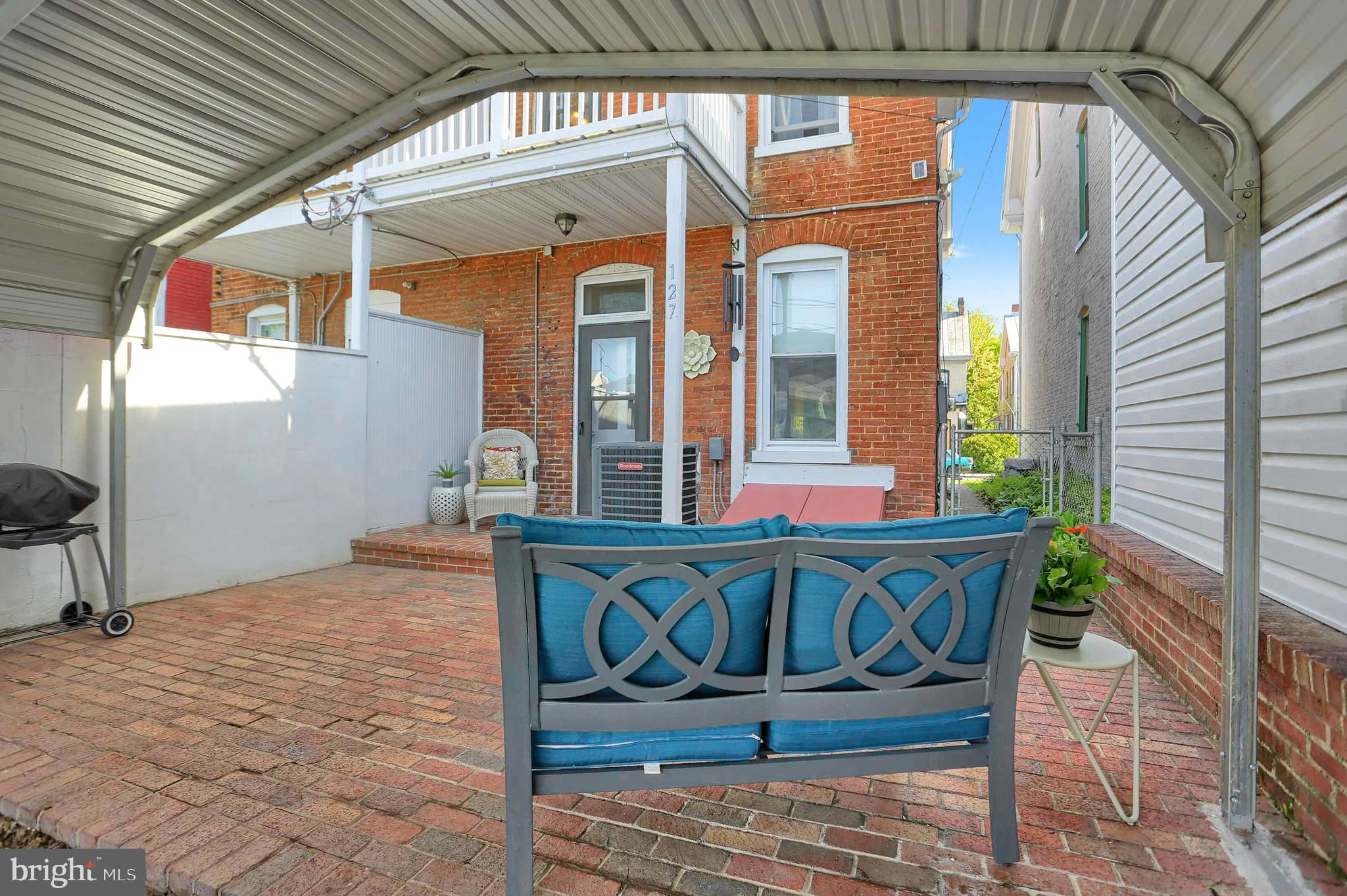 HAGERSTOWN - Residential