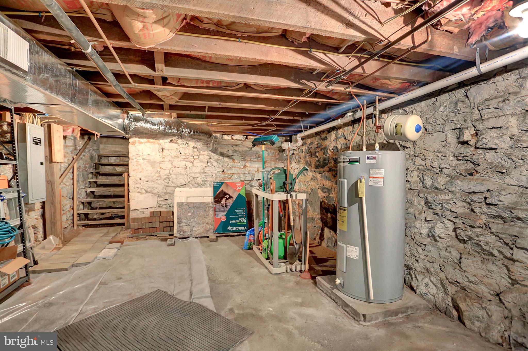 HAGERSTOWN - Residential