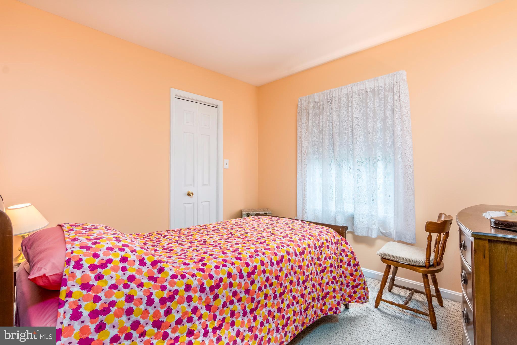 CHARING CROSS - Residential