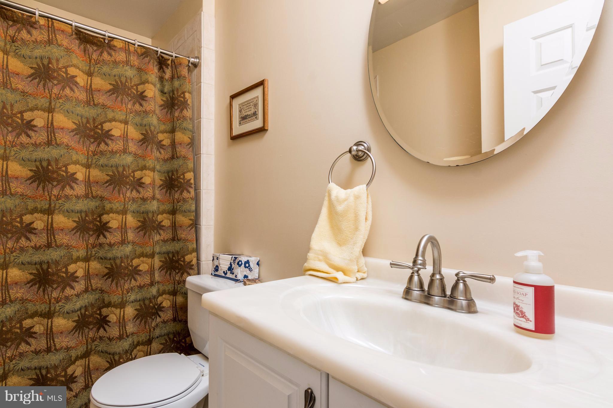 CHARING CROSS - Residential