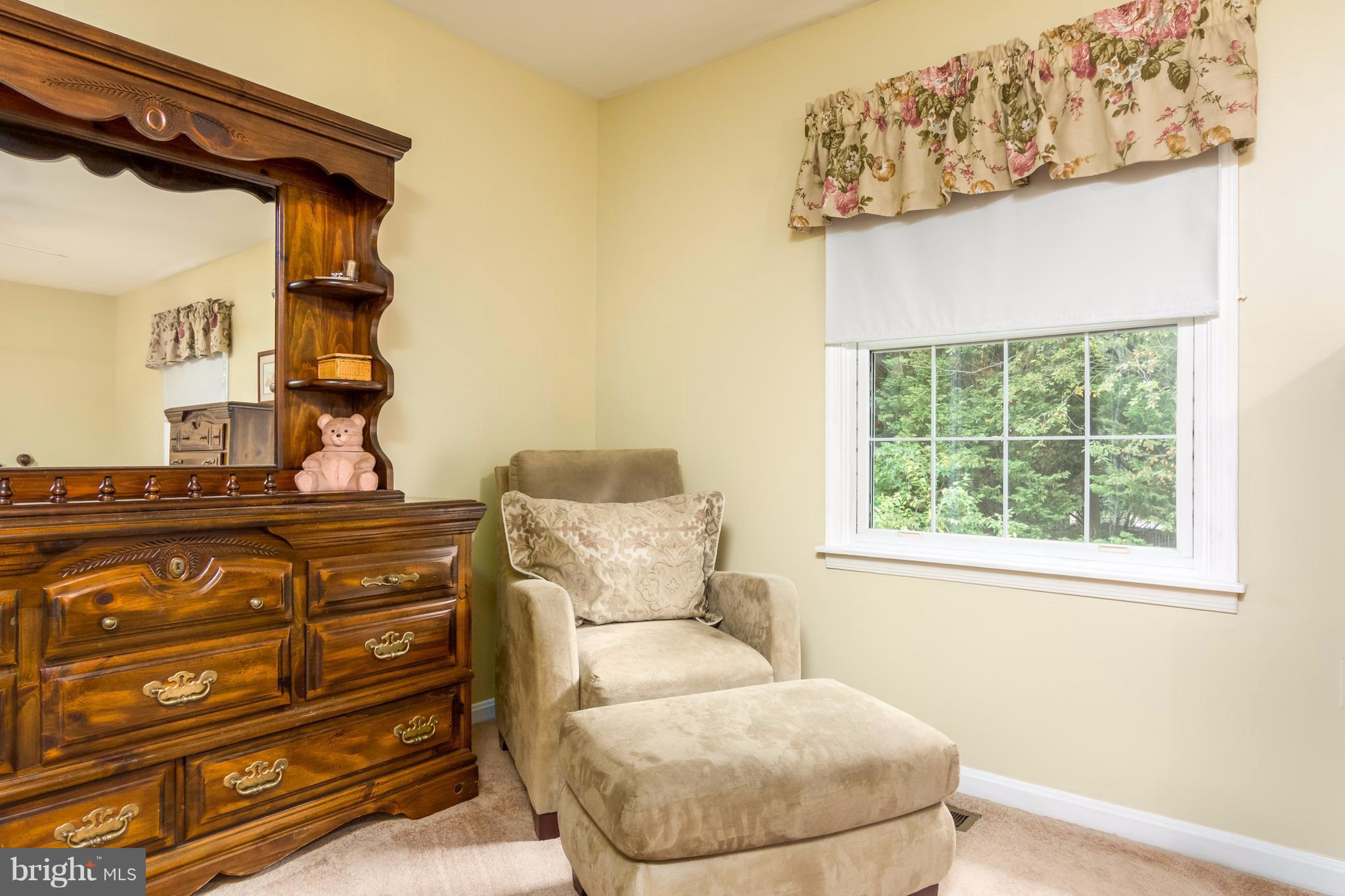 CHARING CROSS - Residential