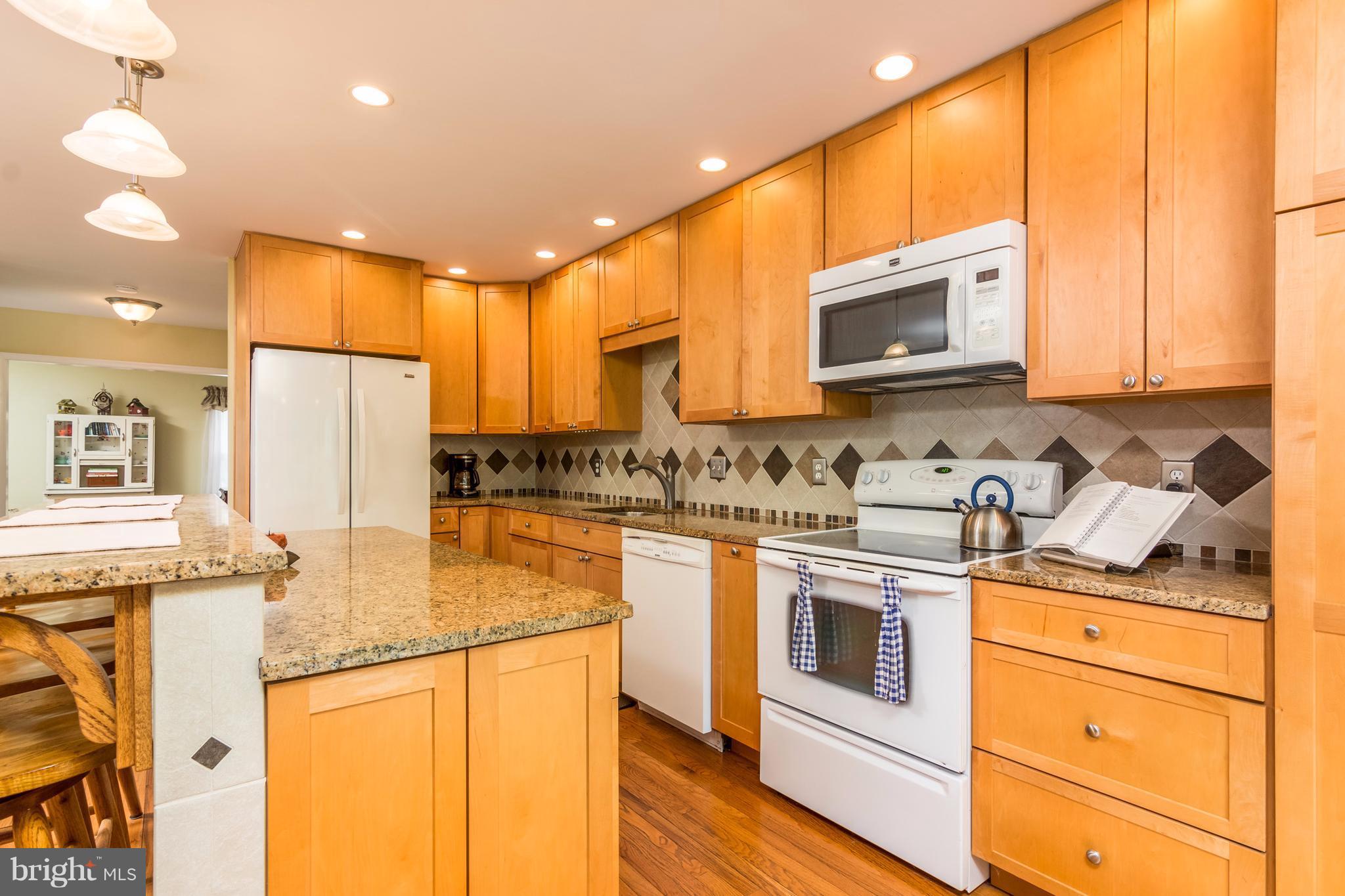 CHARING CROSS - Residential