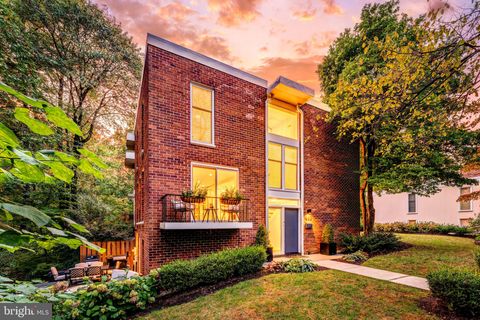 1632 WAINWRIGHT DRIVE RESTON VA 20190