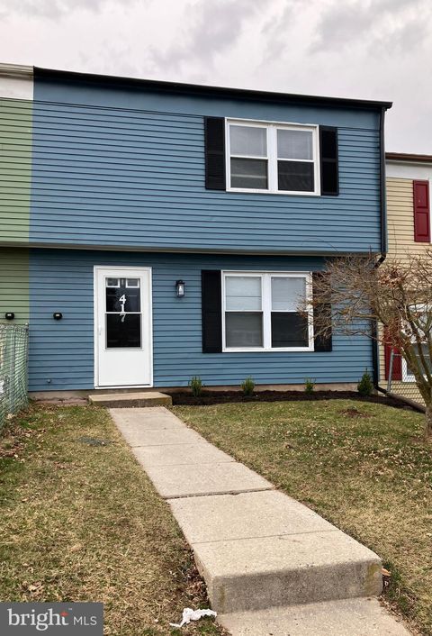 Townhouse For Sale - 417 Red Tulip Court<br/> TANEYTOWN, MD 21787
