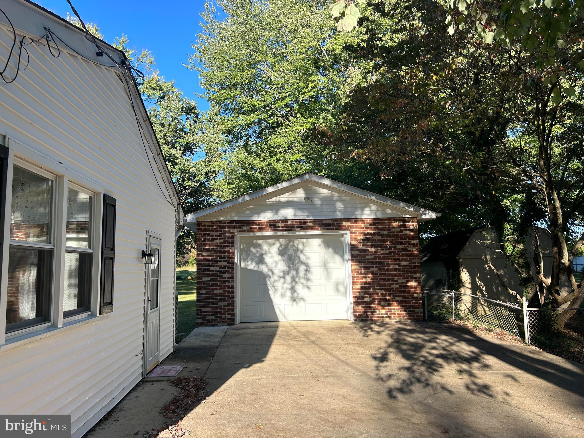 22696 BELLWOOD LANE