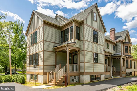 22 Dickinson Street Unit B, Princeton, NJ MLS: NJME2069302