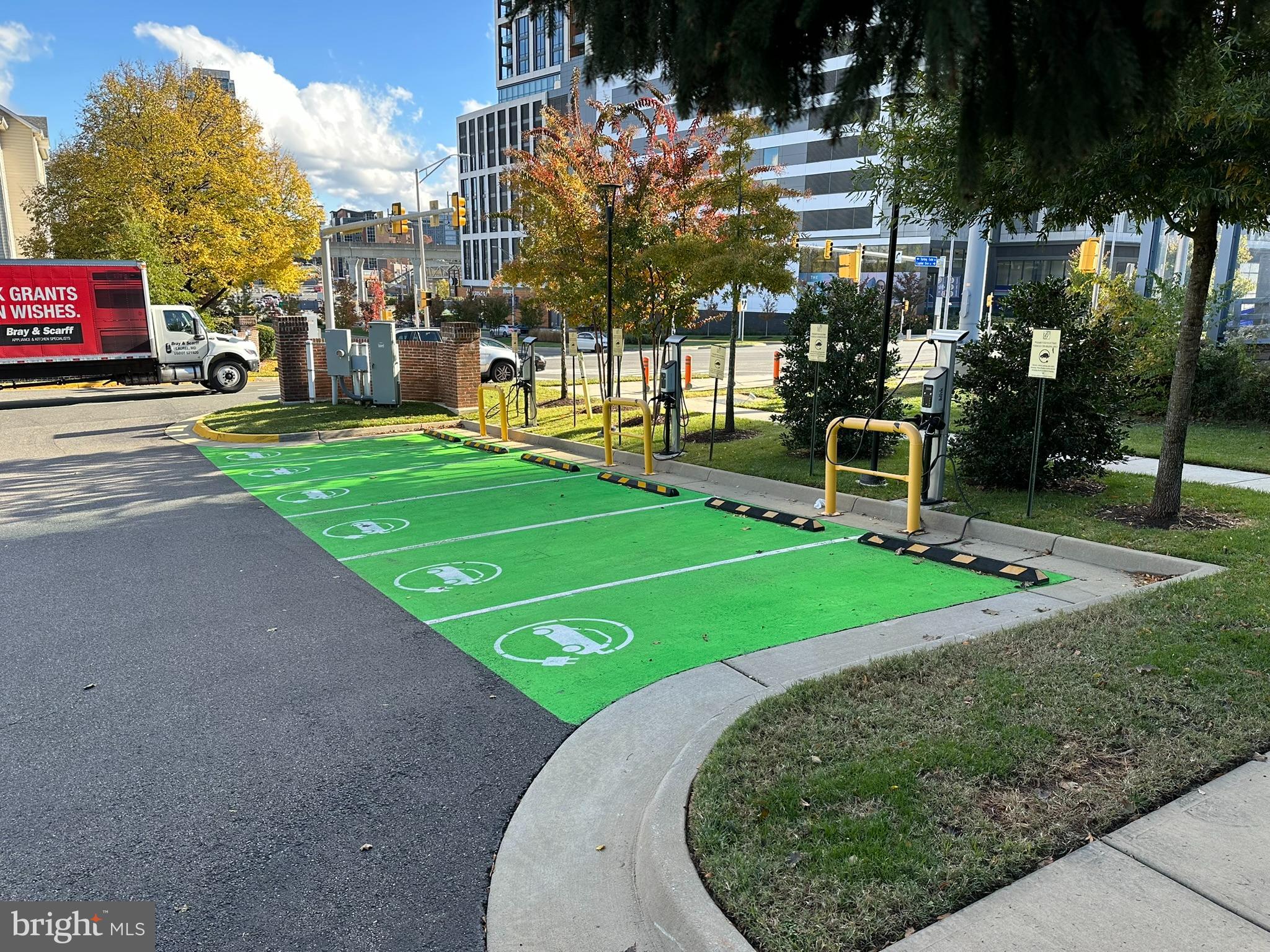 GATES OF MCLEAN - Residential Lease