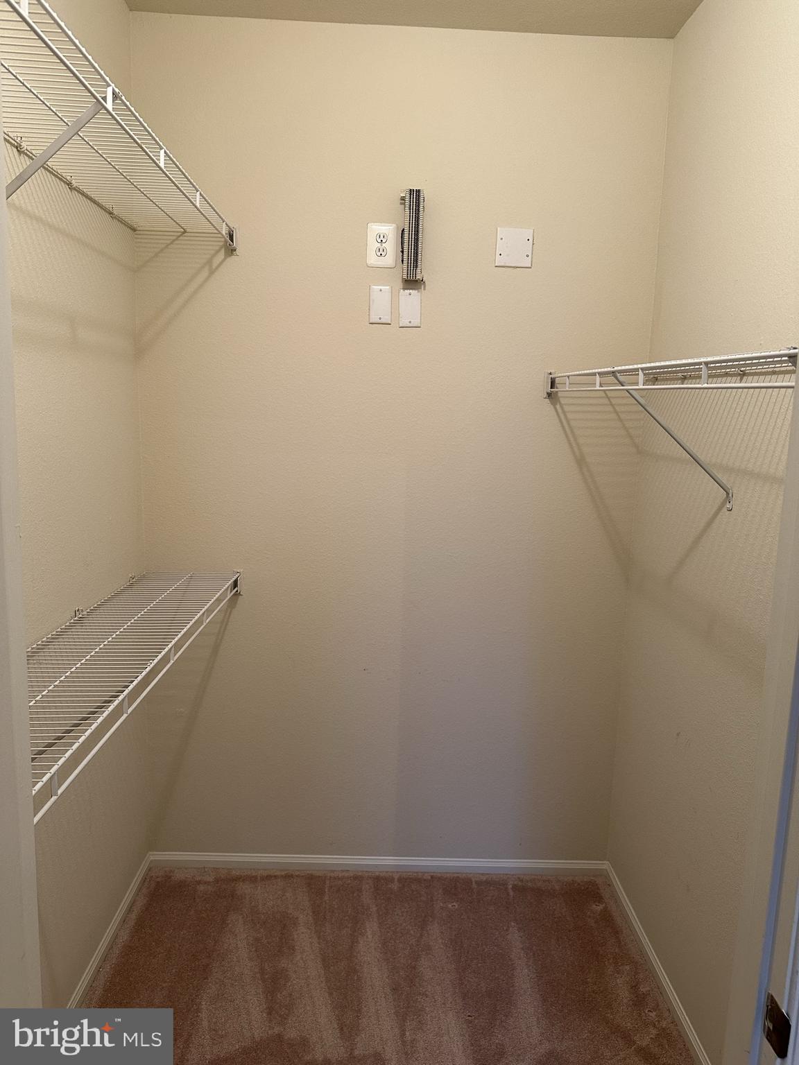 GATES OF MCLEAN - Residential Lease