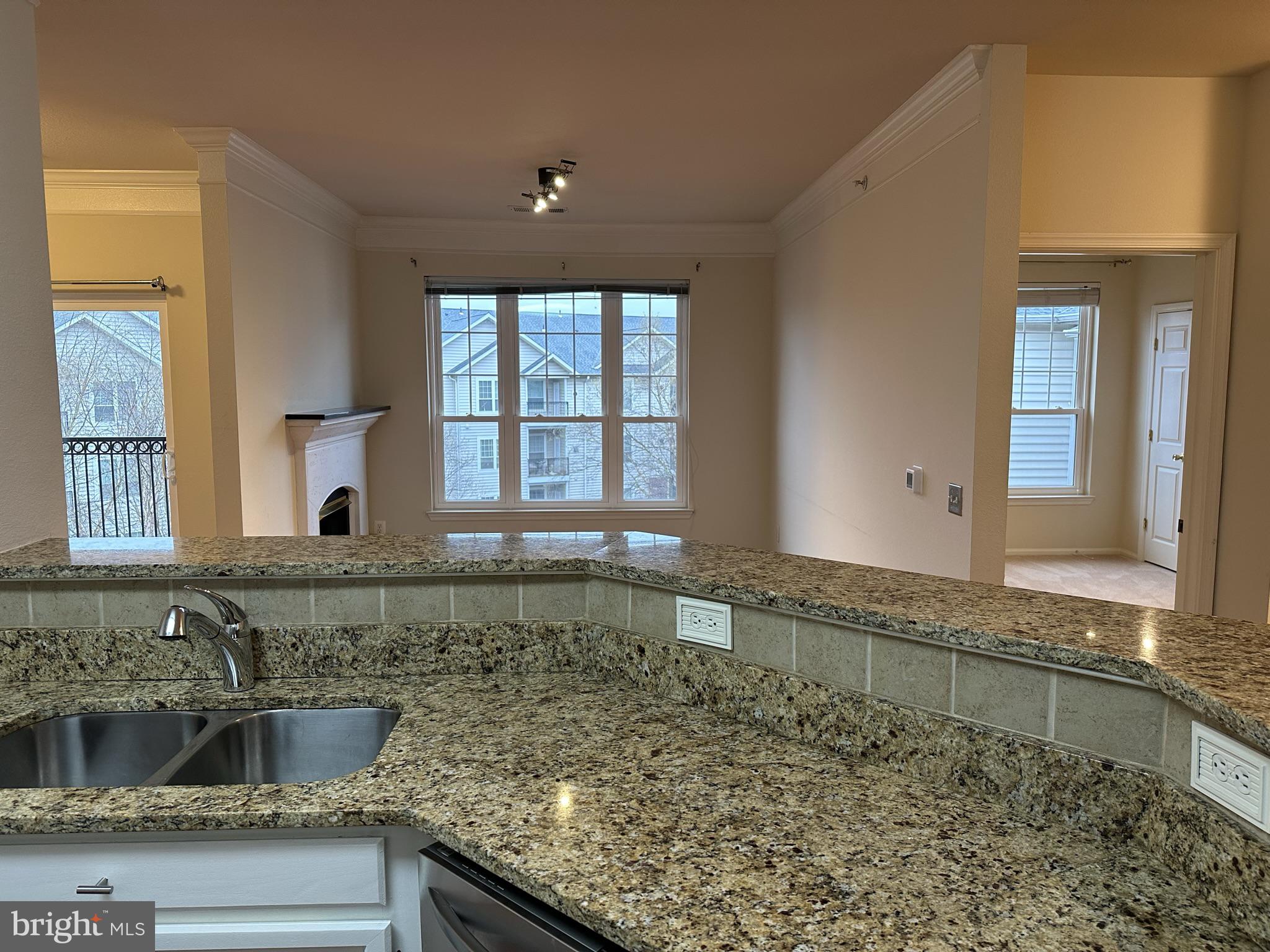 GATES OF MCLEAN - Residential Lease