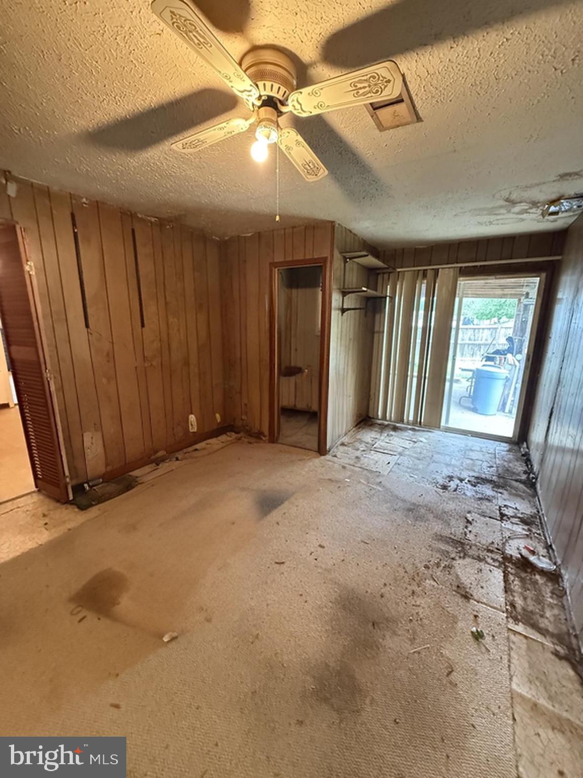 ROLLING ACRES - Residential