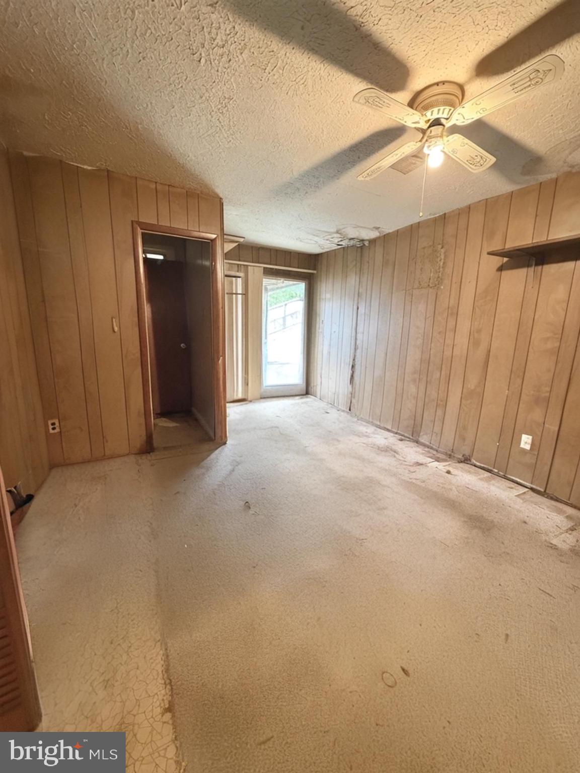 ROLLING ACRES - Residential