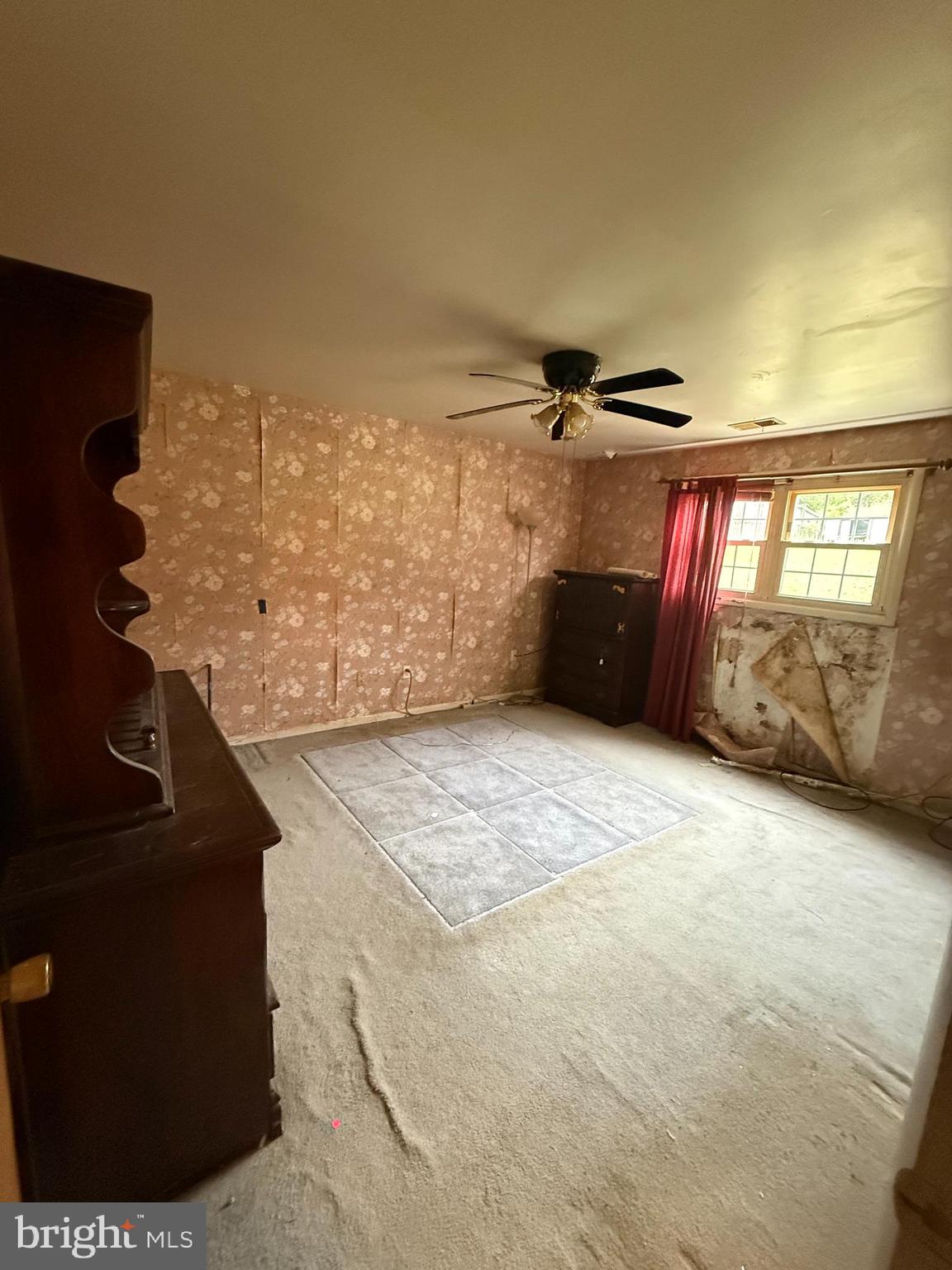 ROLLING ACRES - Residential