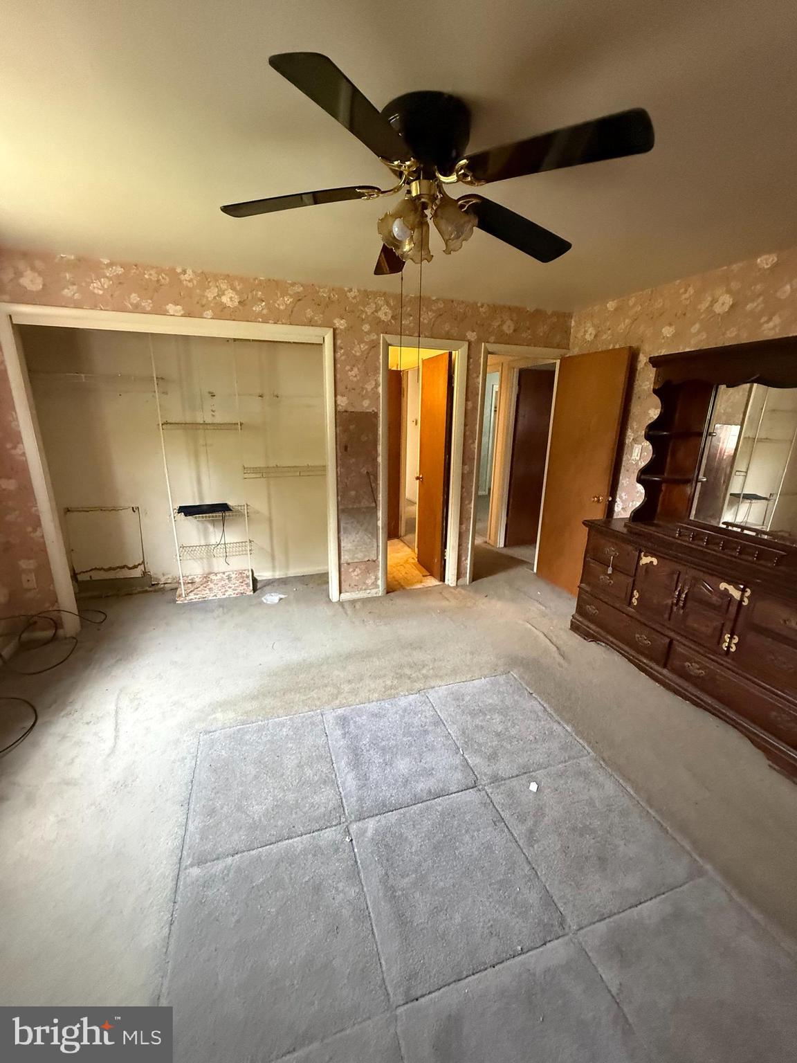ROLLING ACRES - Residential