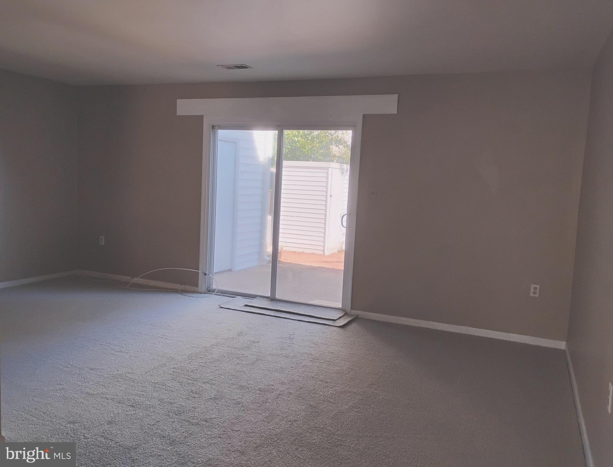 8327 IRONGATE WAY
