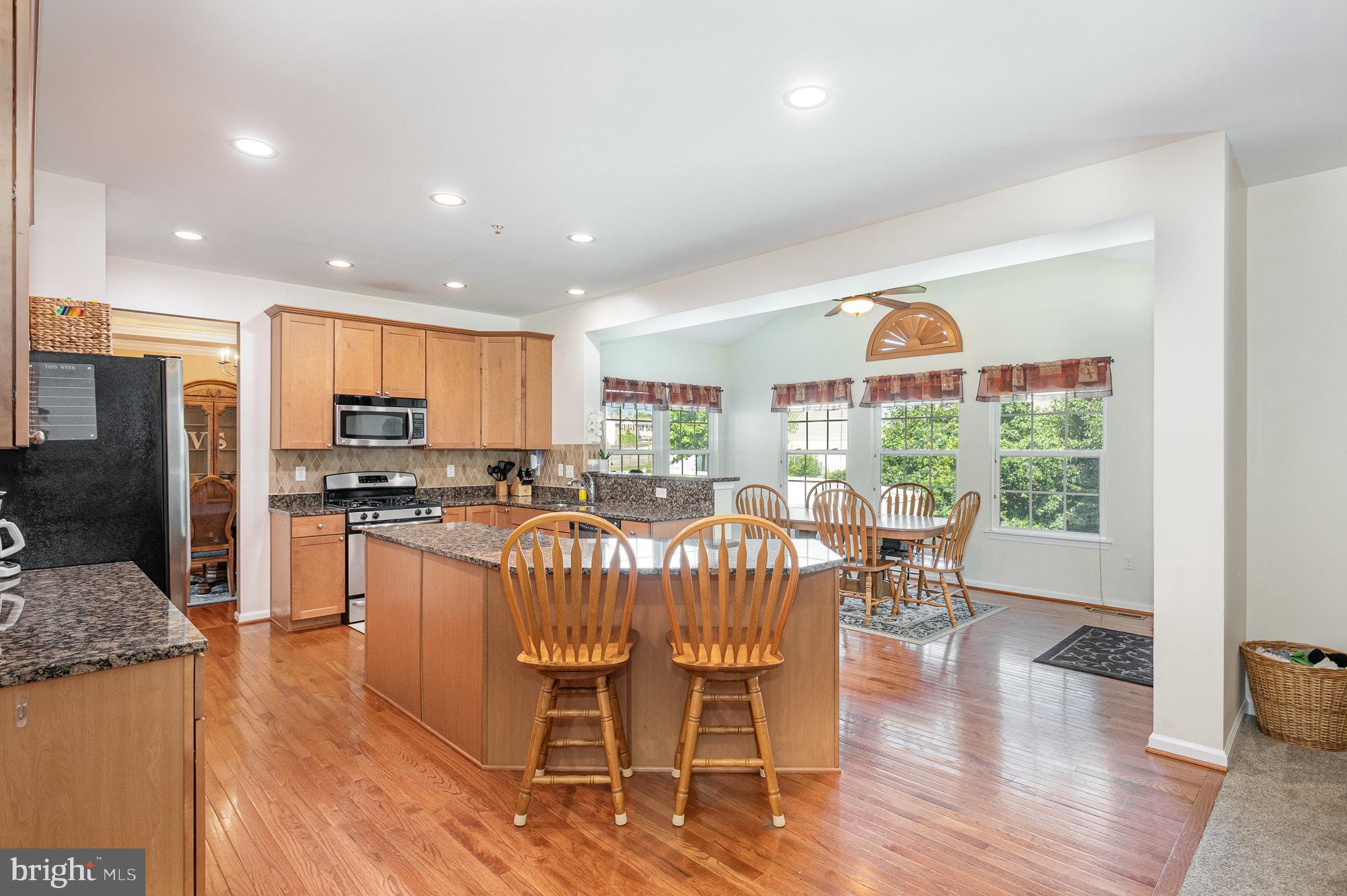 11 VIBURNUM AVENUE