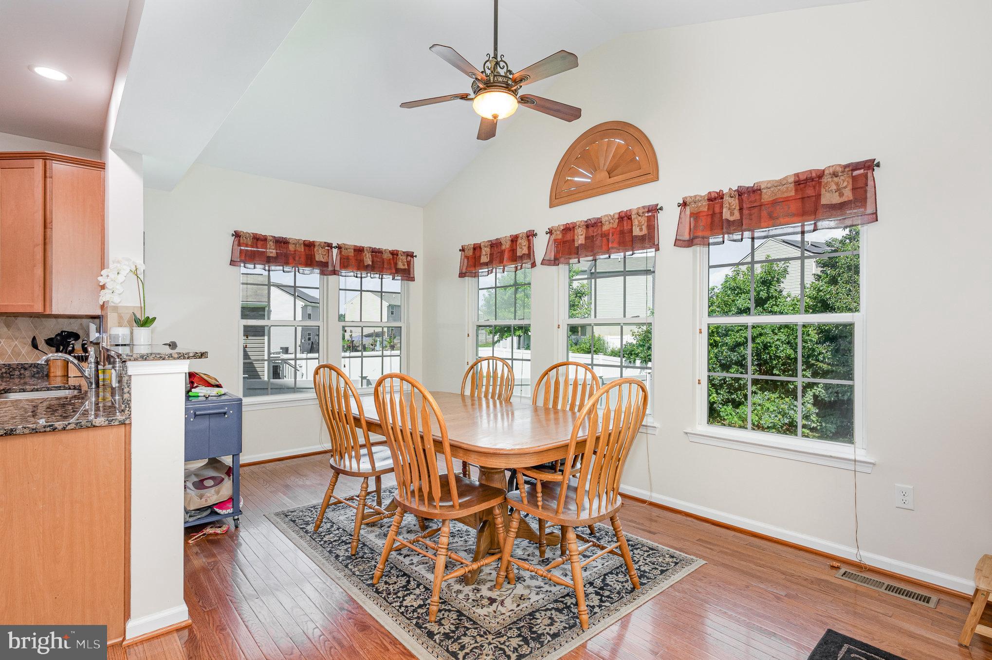 11 VIBURNUM AVENUE