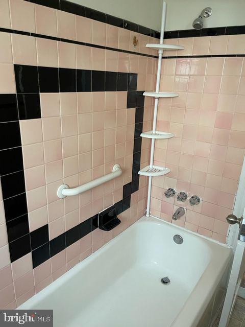 FRANKFORD - Residential Lease