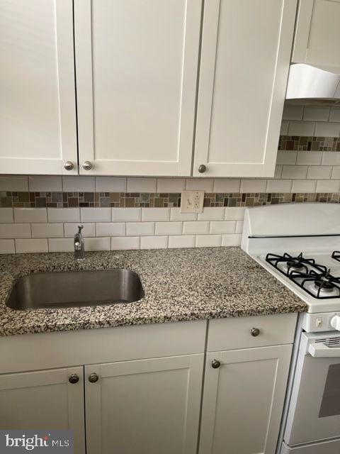 FRANKFORD - Residential Lease