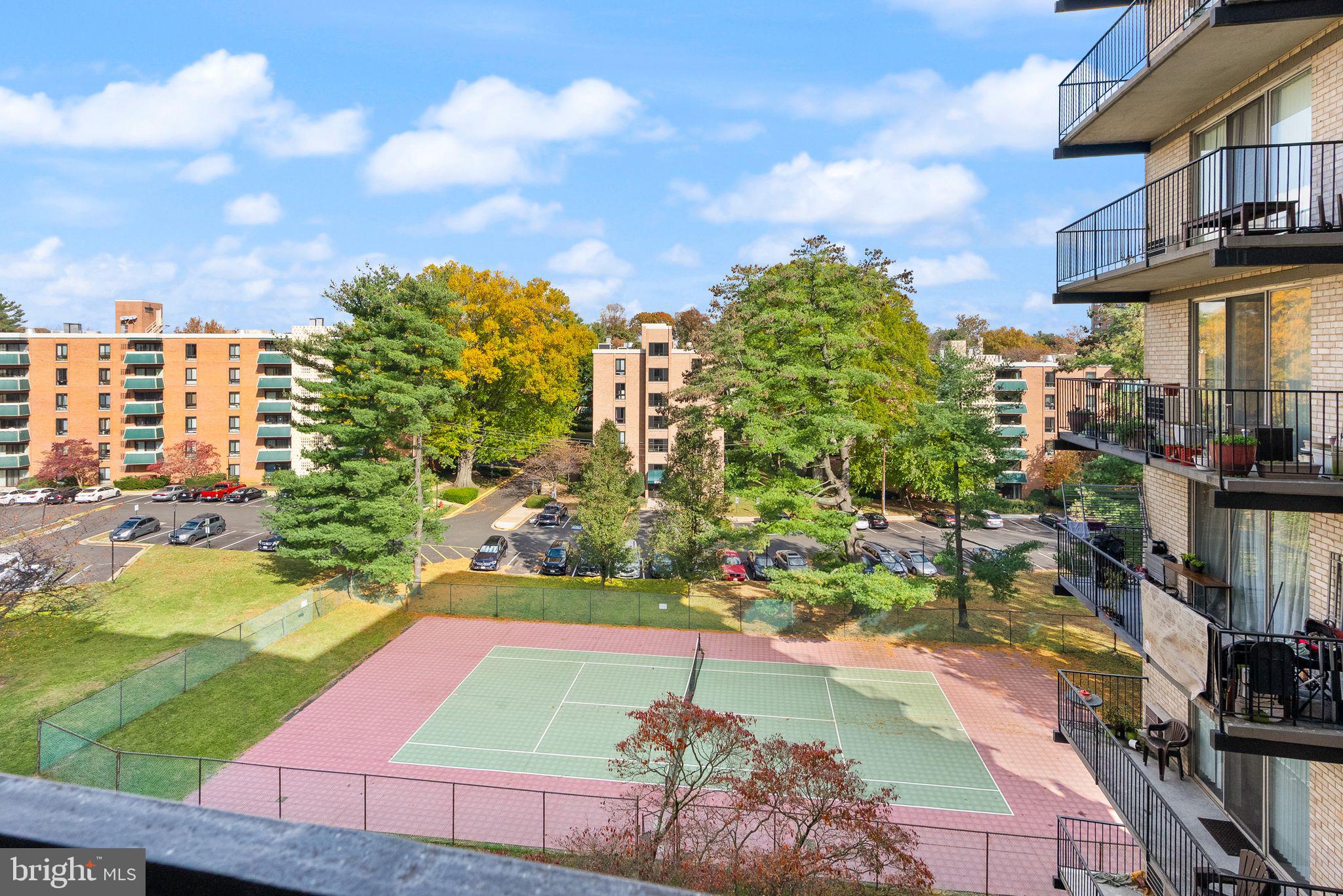 BARCROFT HILLS - Residential