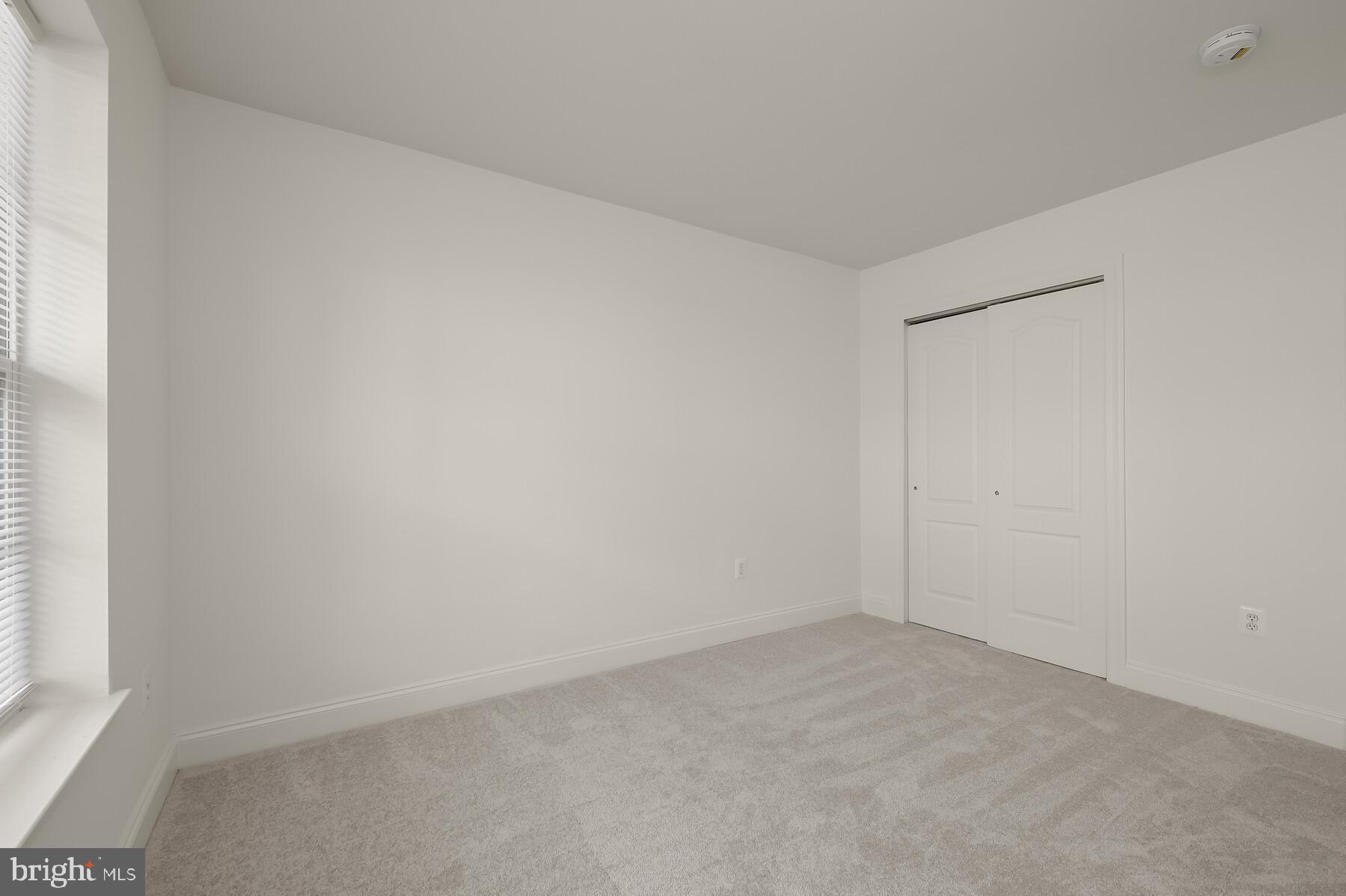 JEFFERSON PARK - Residential Lease