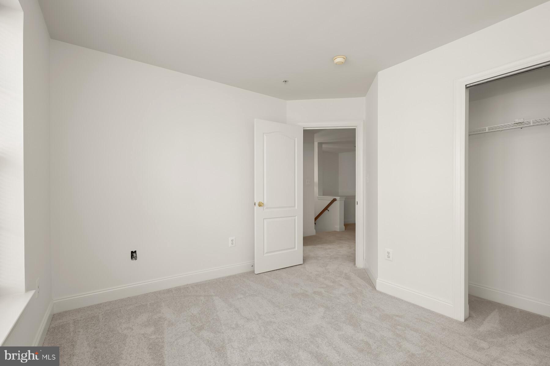 JEFFERSON PARK - Residential Lease