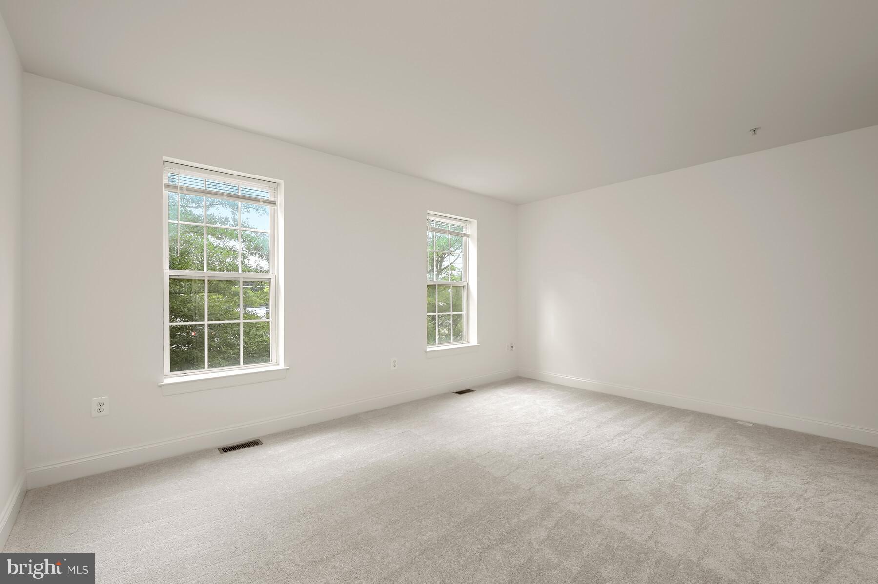 JEFFERSON PARK - Residential Lease