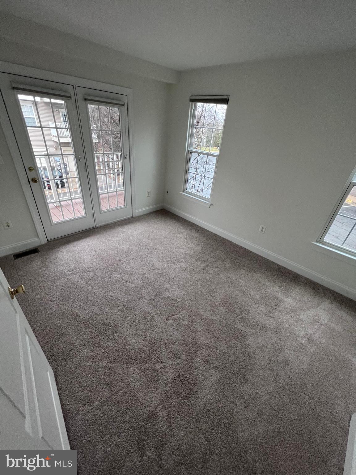 JEFFERSON PARK - Residential Lease