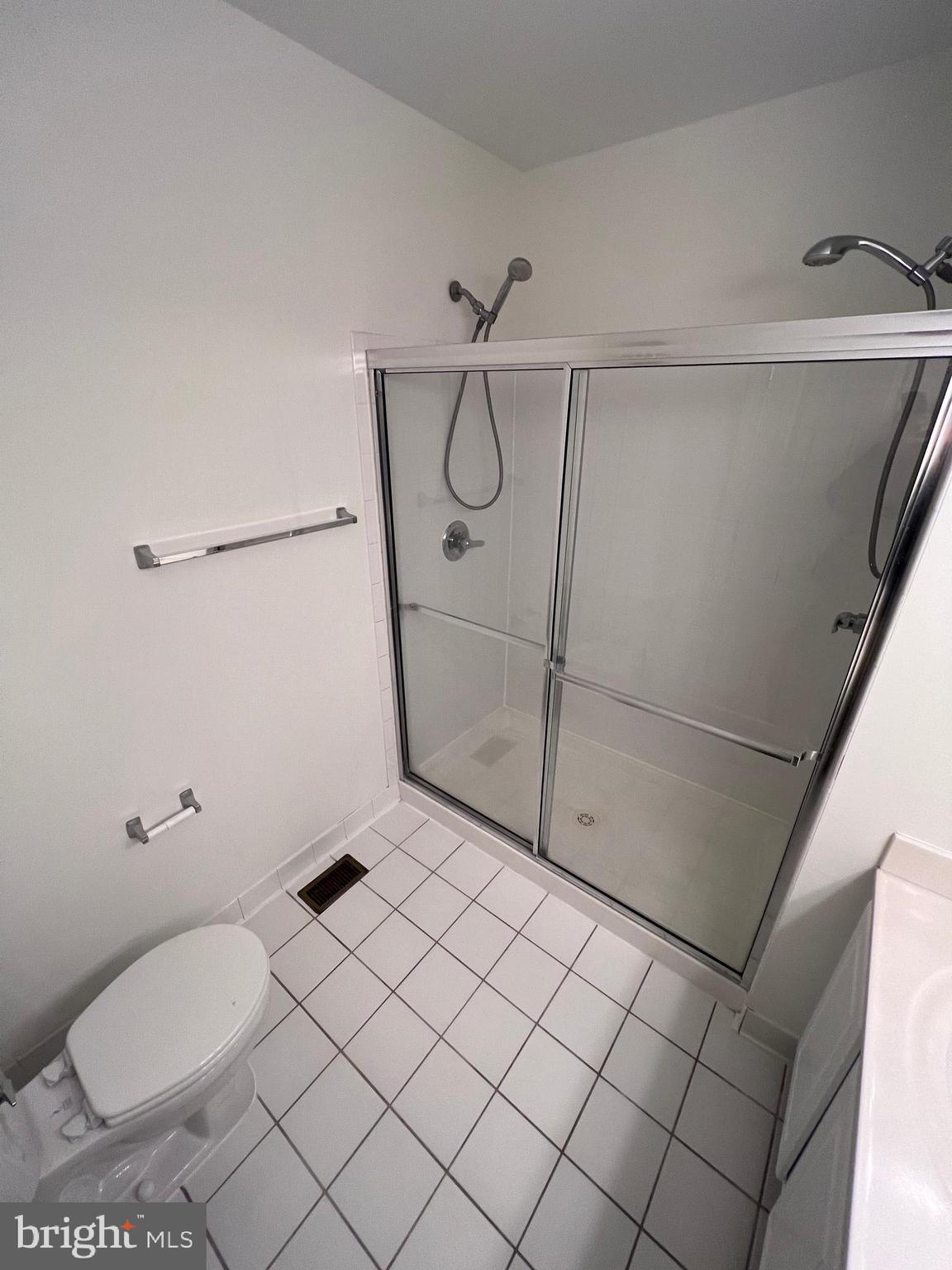 JEFFERSON PARK - Residential Lease