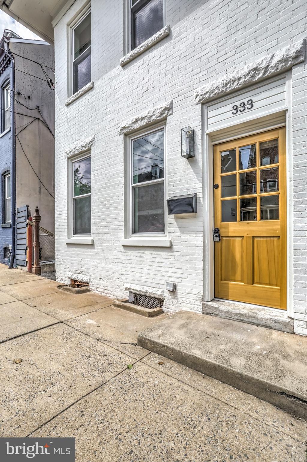 Photo of 333 E CHESTNUT ST, LANCASTER, PA 17602 (MLS # PALA2039294)