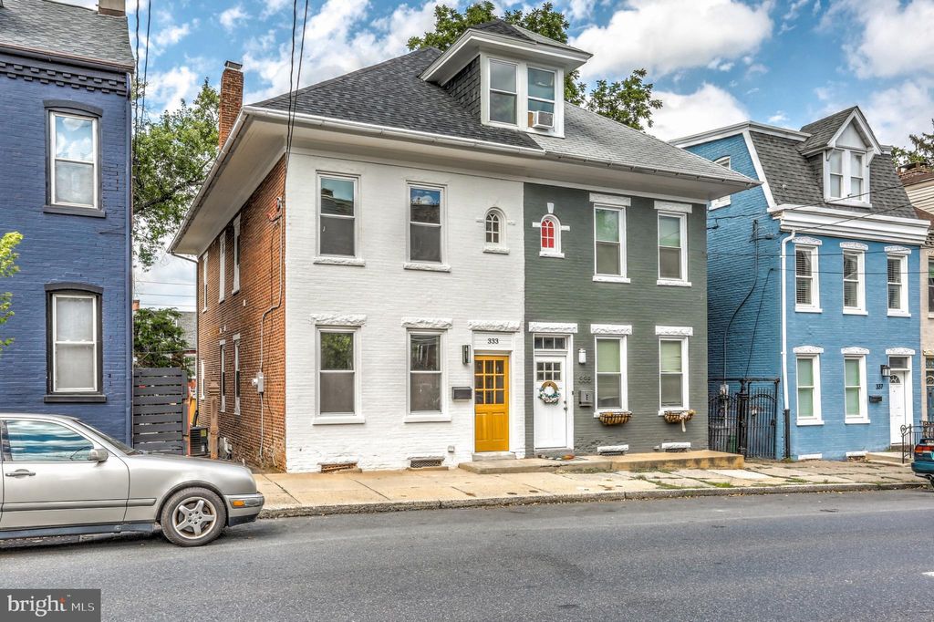 Photo of 333 E CHESTNUT ST, LANCASTER, PA 17602 (MLS # PALA2039294)