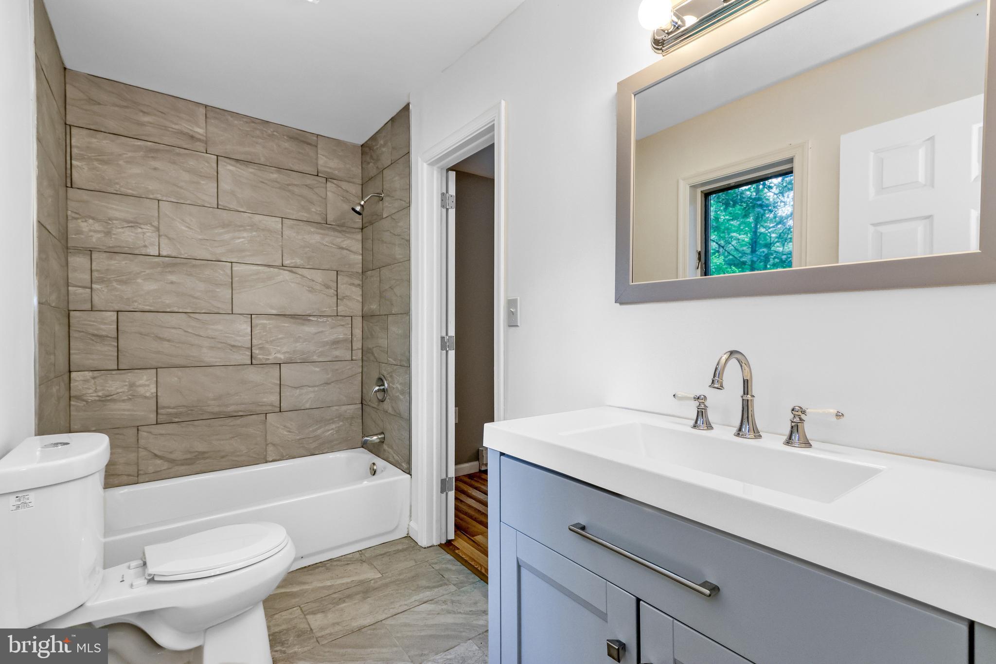 WINONA LAKES - Residential