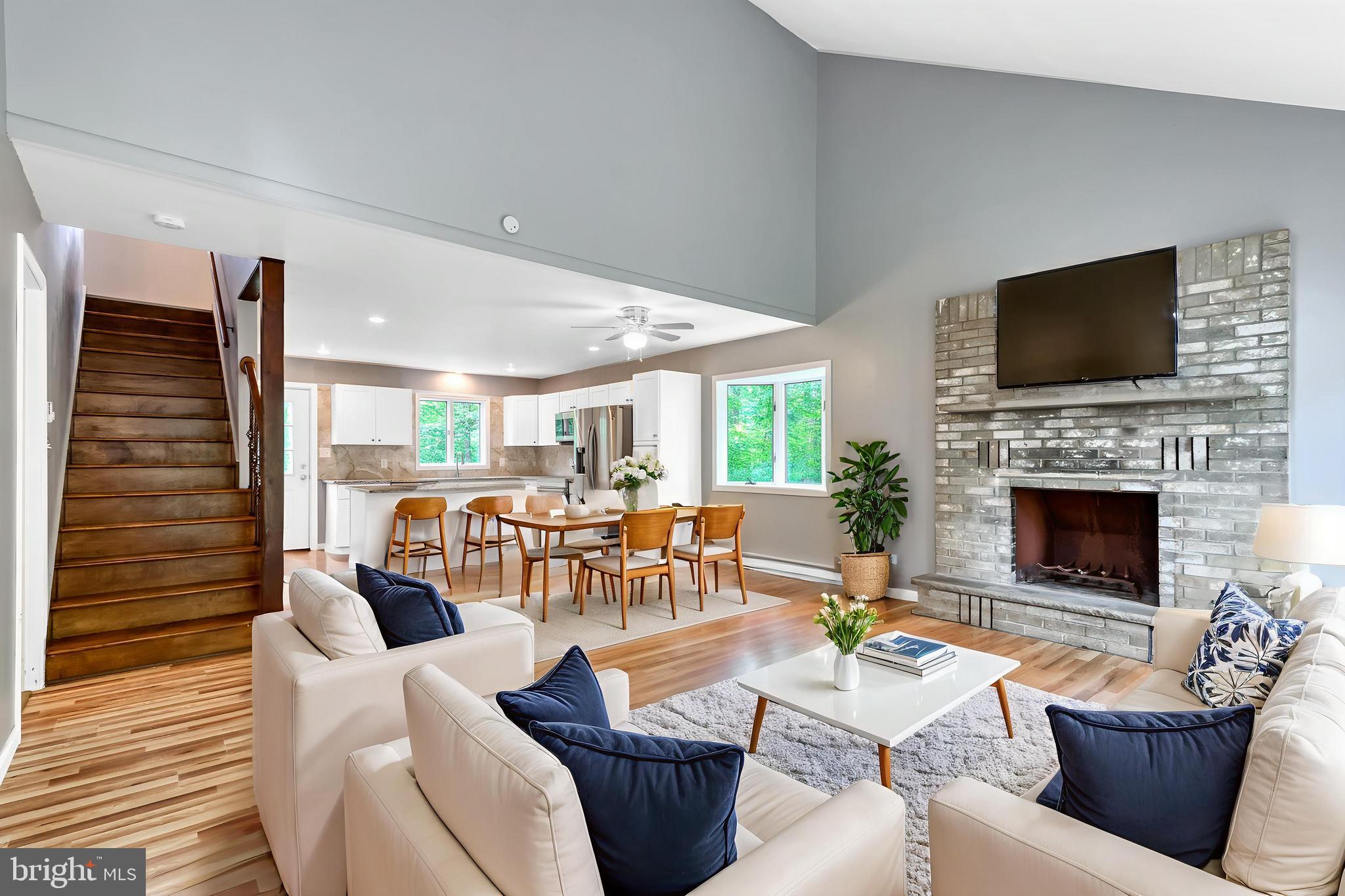 WINONA LAKES - Residential