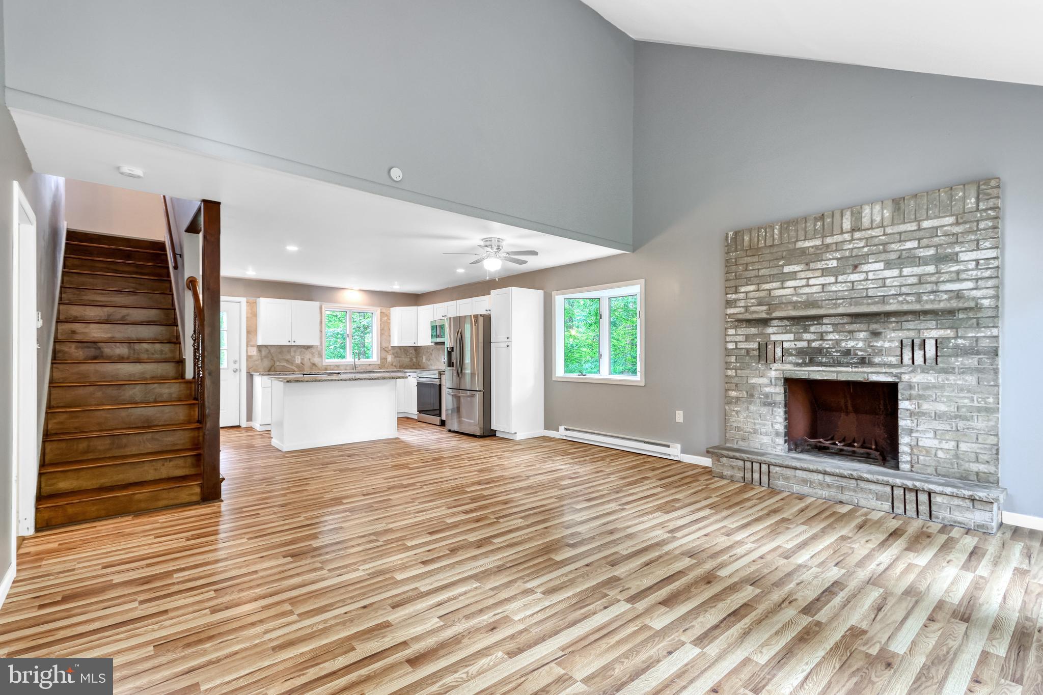 WINONA LAKES - Residential