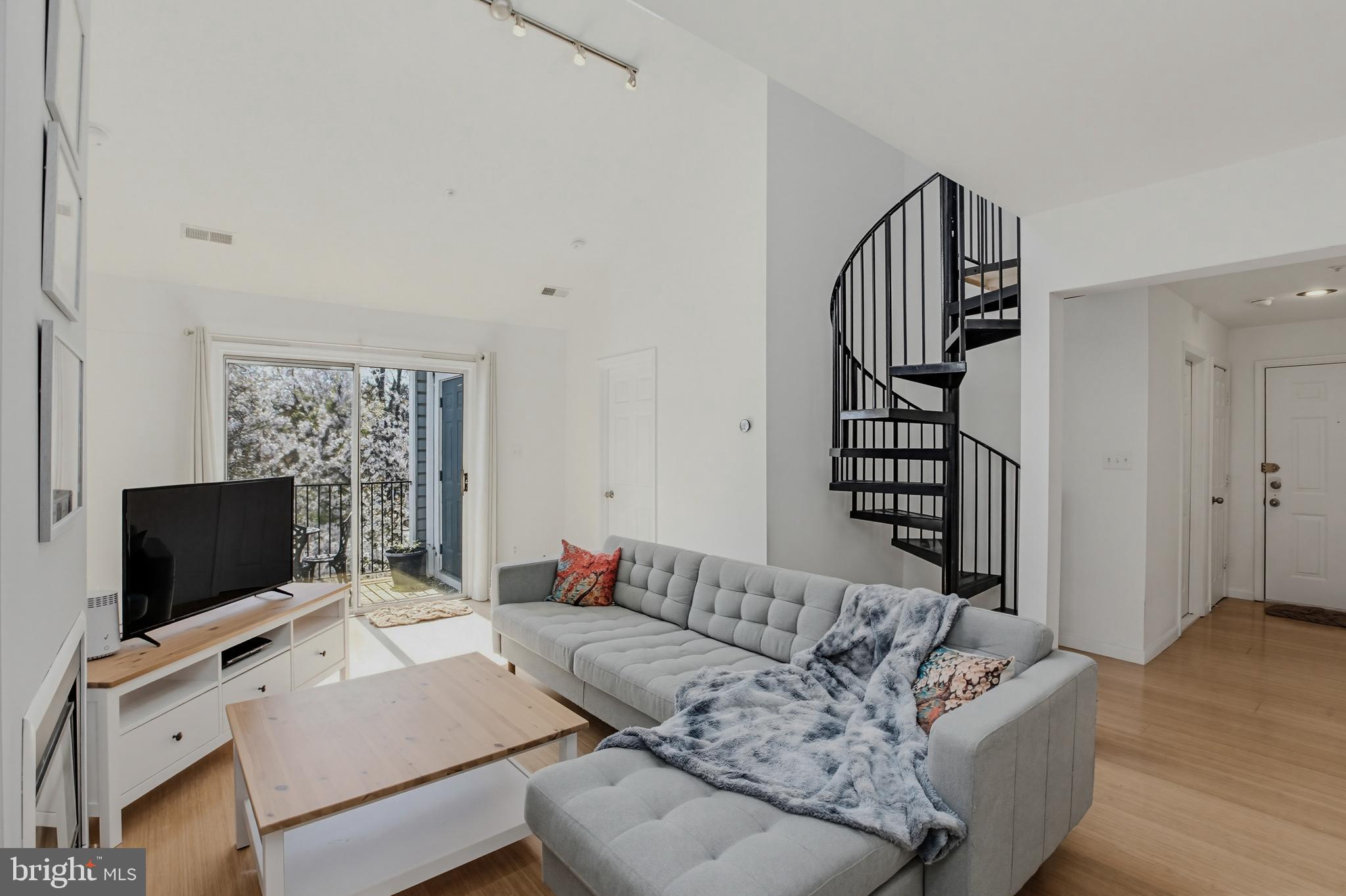 DECOVERLY - Residential